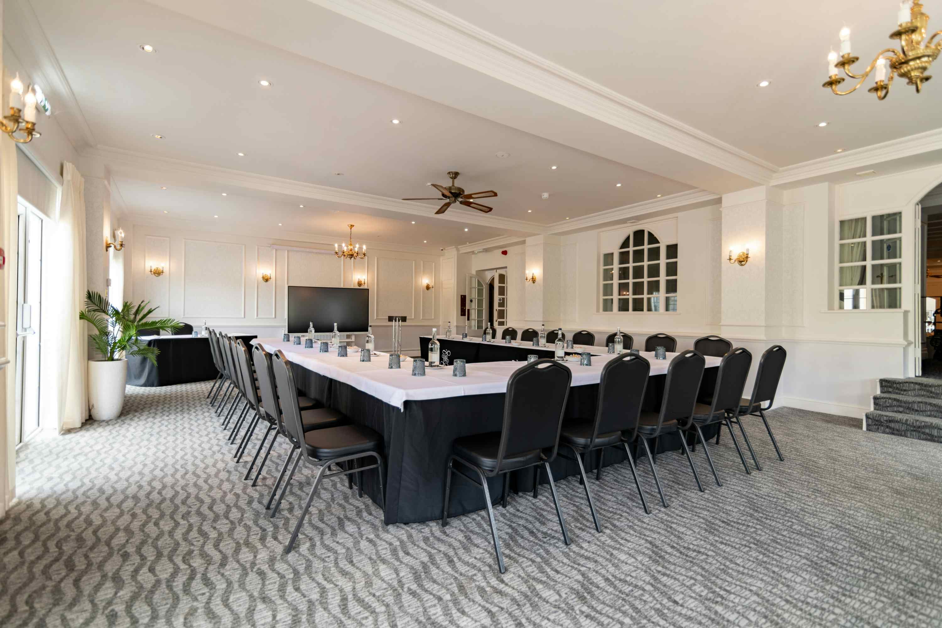 The Elizabeth Room 6