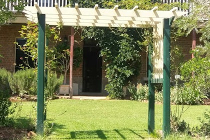 The Oaks Historical Residence 3