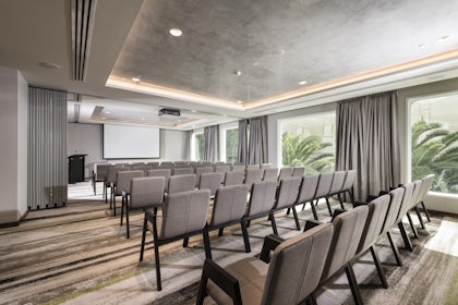 Gallery Meeting Suite 10