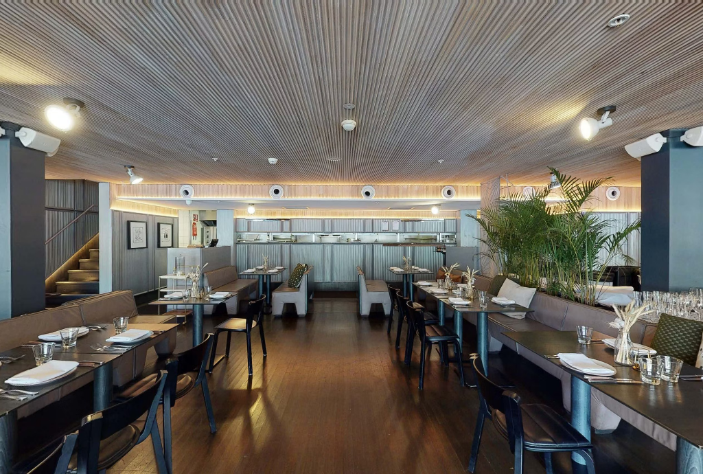 Ground Floor Exclusive (Outdoor Terrace + Indoor Seating) 3D tour