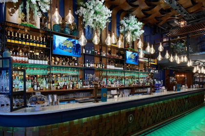 Private Mezzanine and Cocktail Bar 2