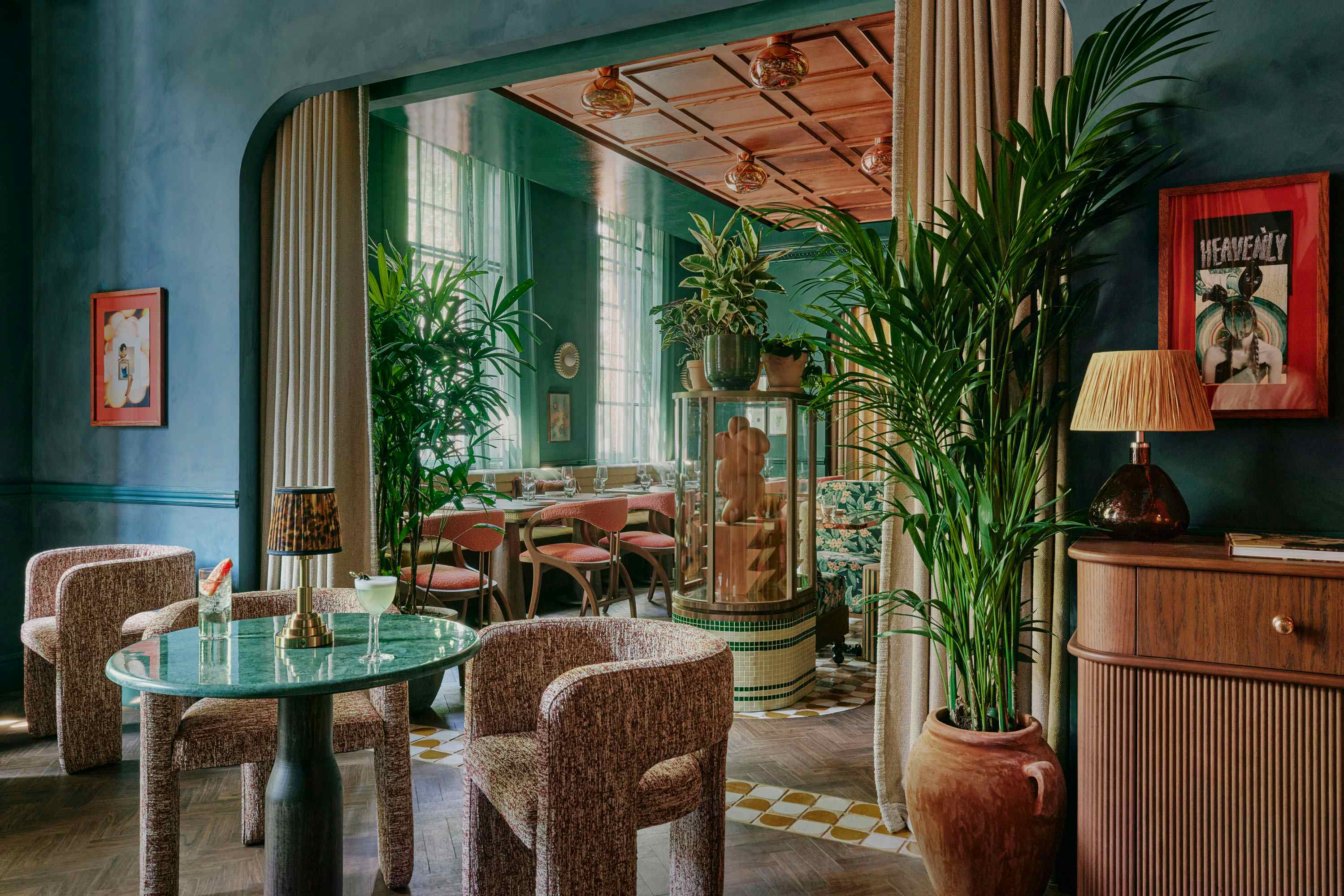 The Restaurant - Eve 2