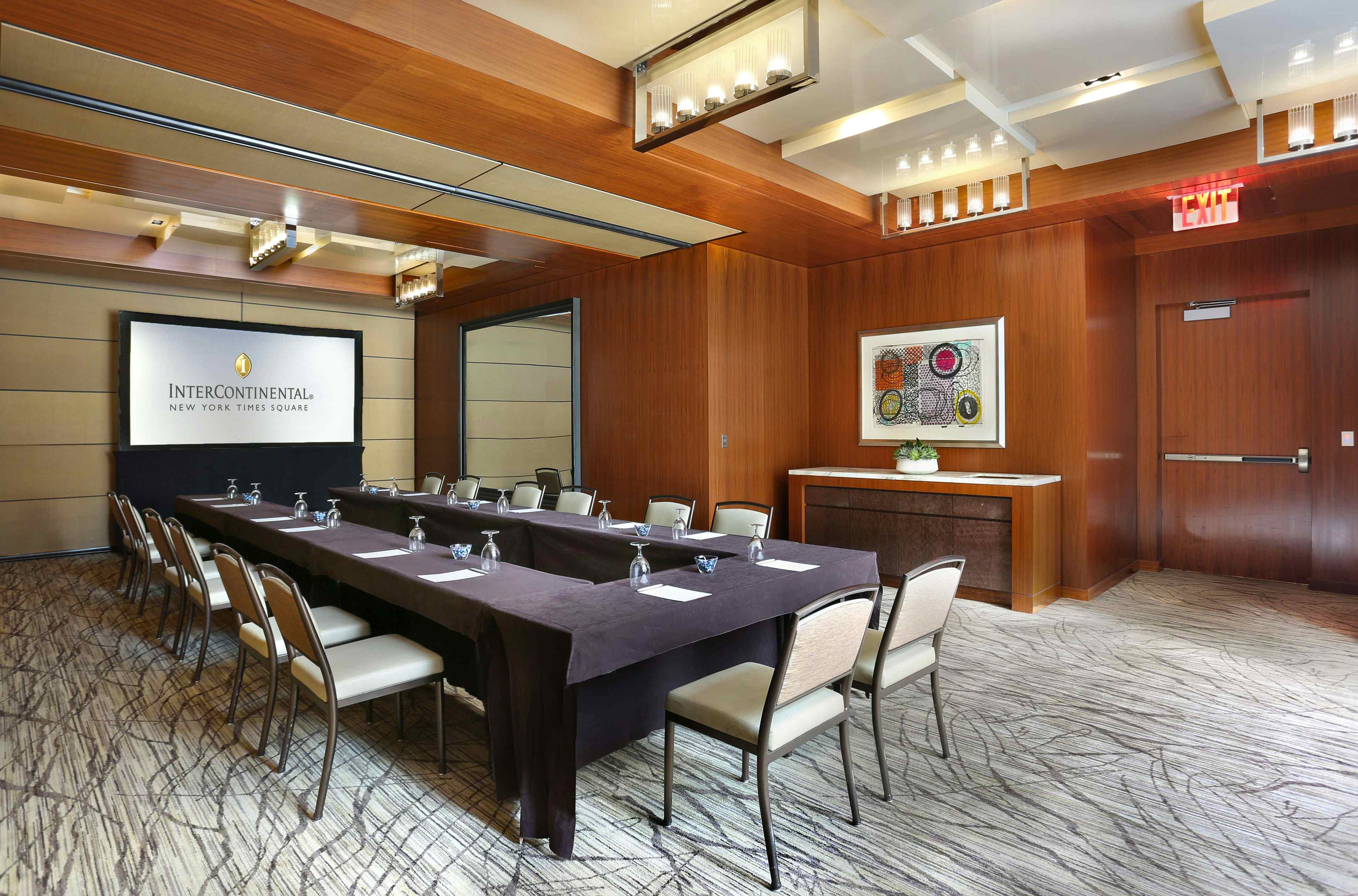 Stinger Private Rooms 1