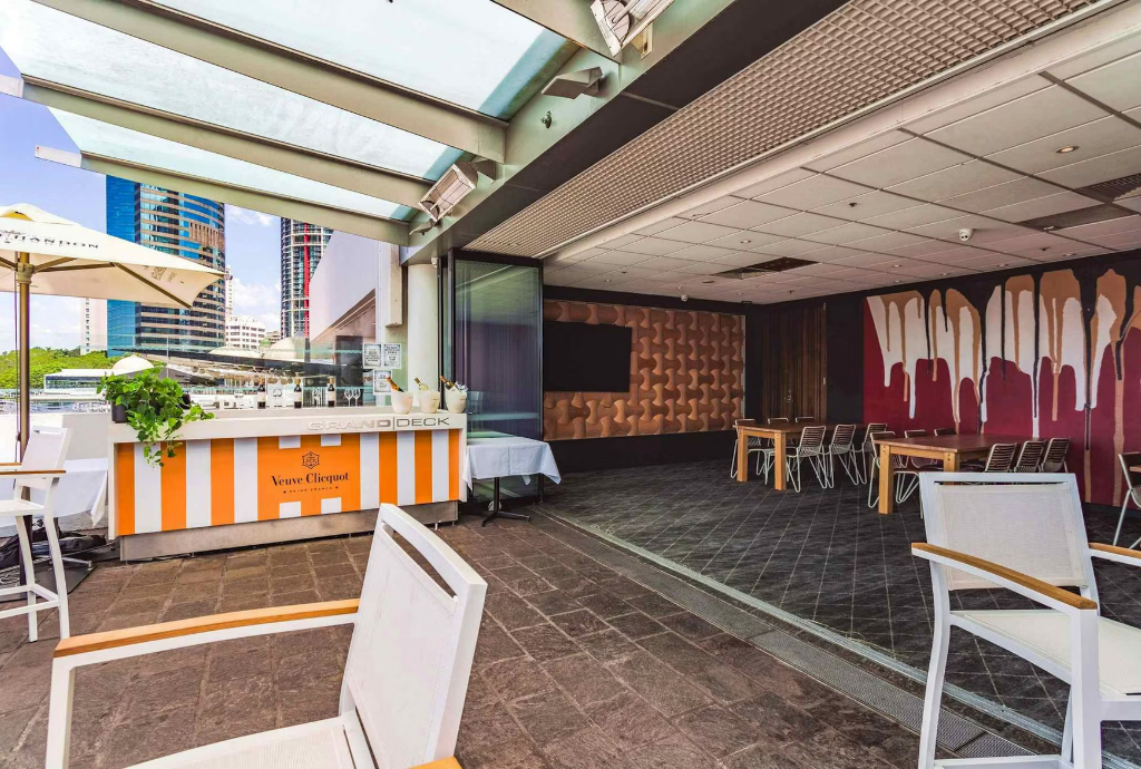 Waterline & Grand Deck 8