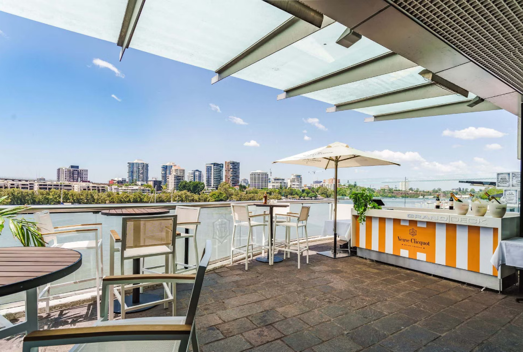 Waterline & Grand Deck 7