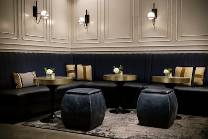 The Lounge 1