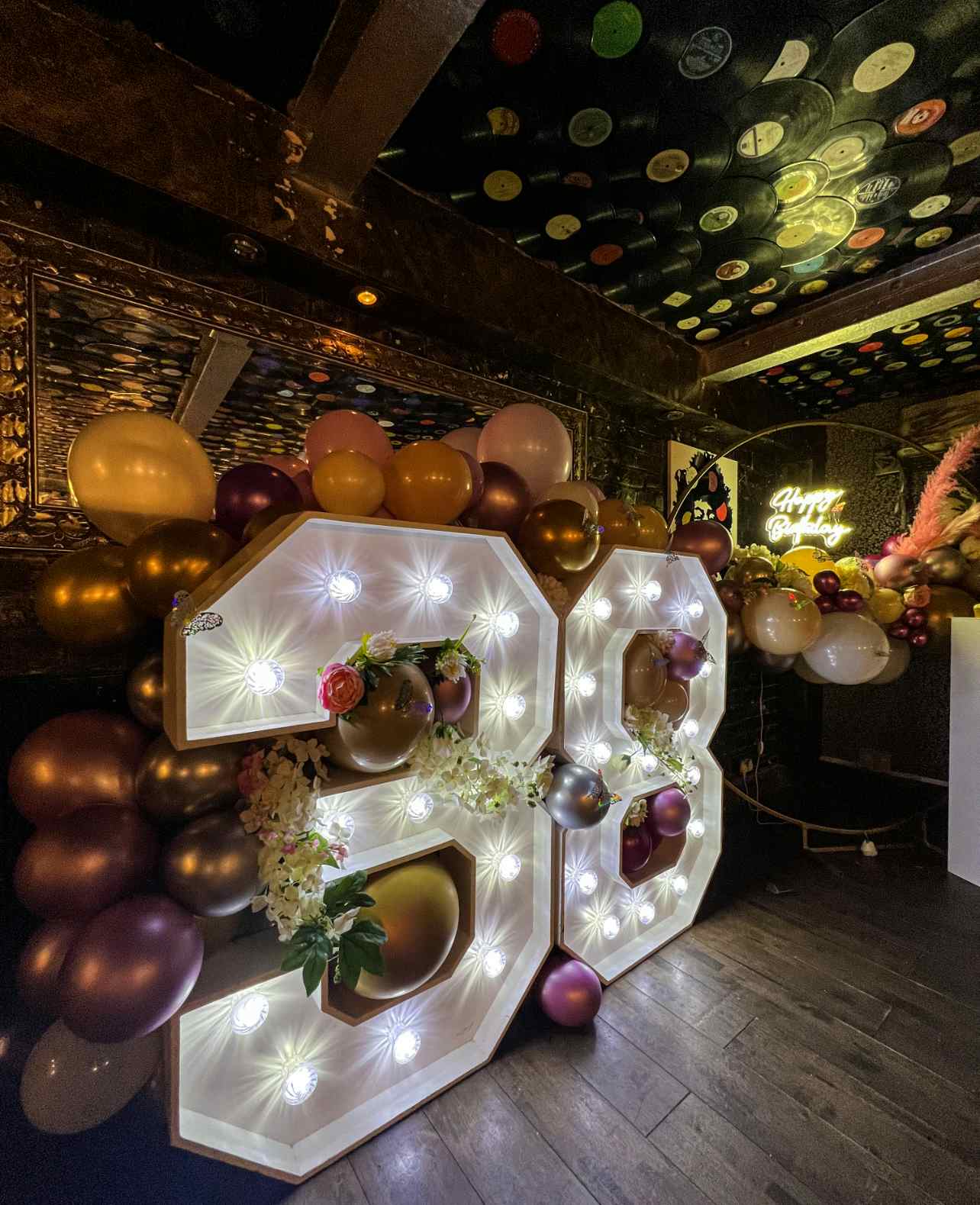 The Hamlet - Vinyl Bar  8