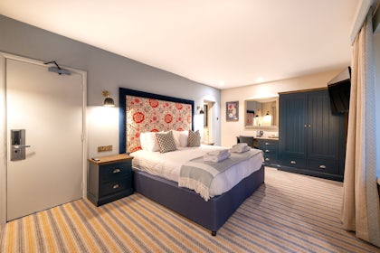The Tudor Room 3