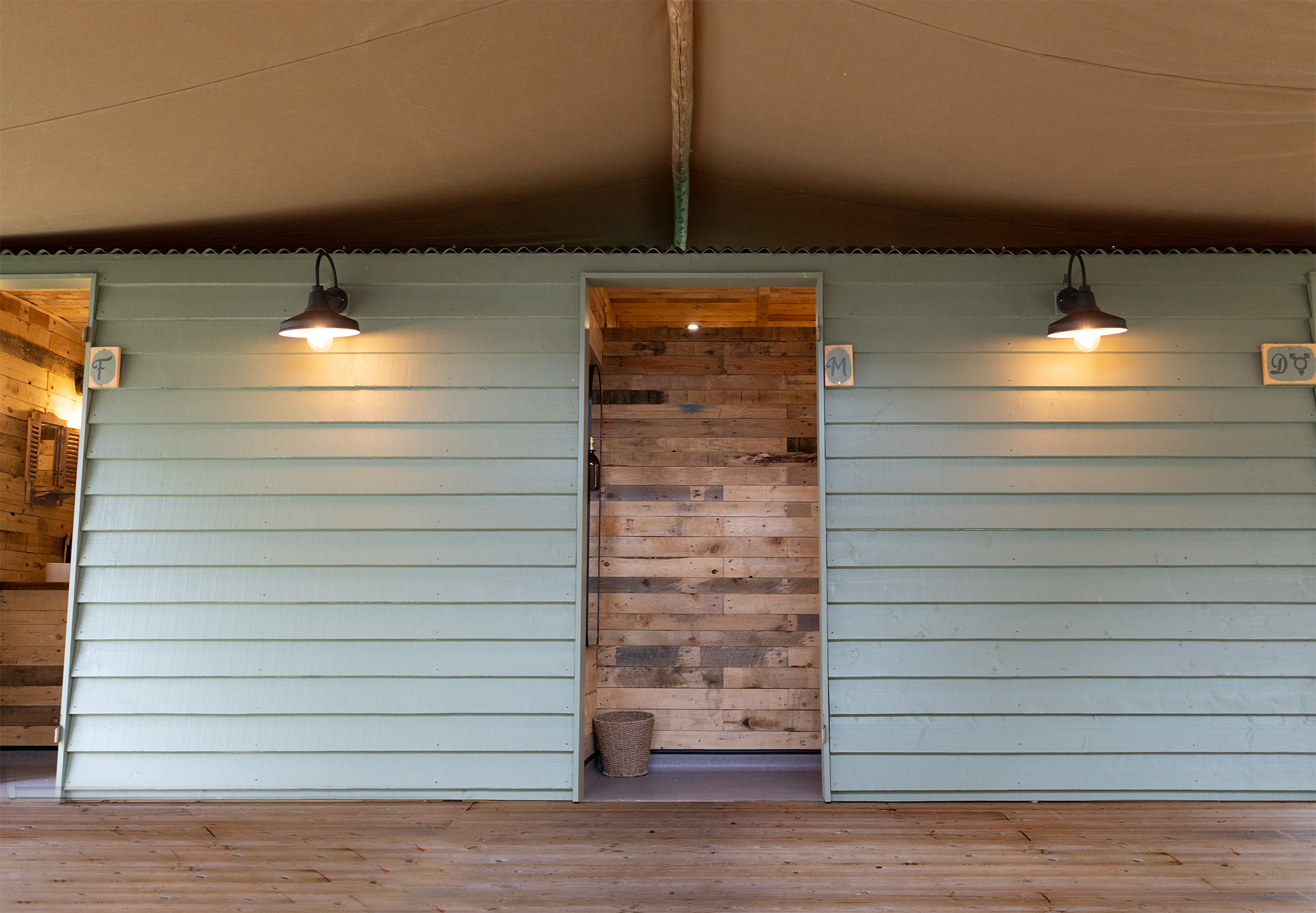 Tipis at Mapledurham 9