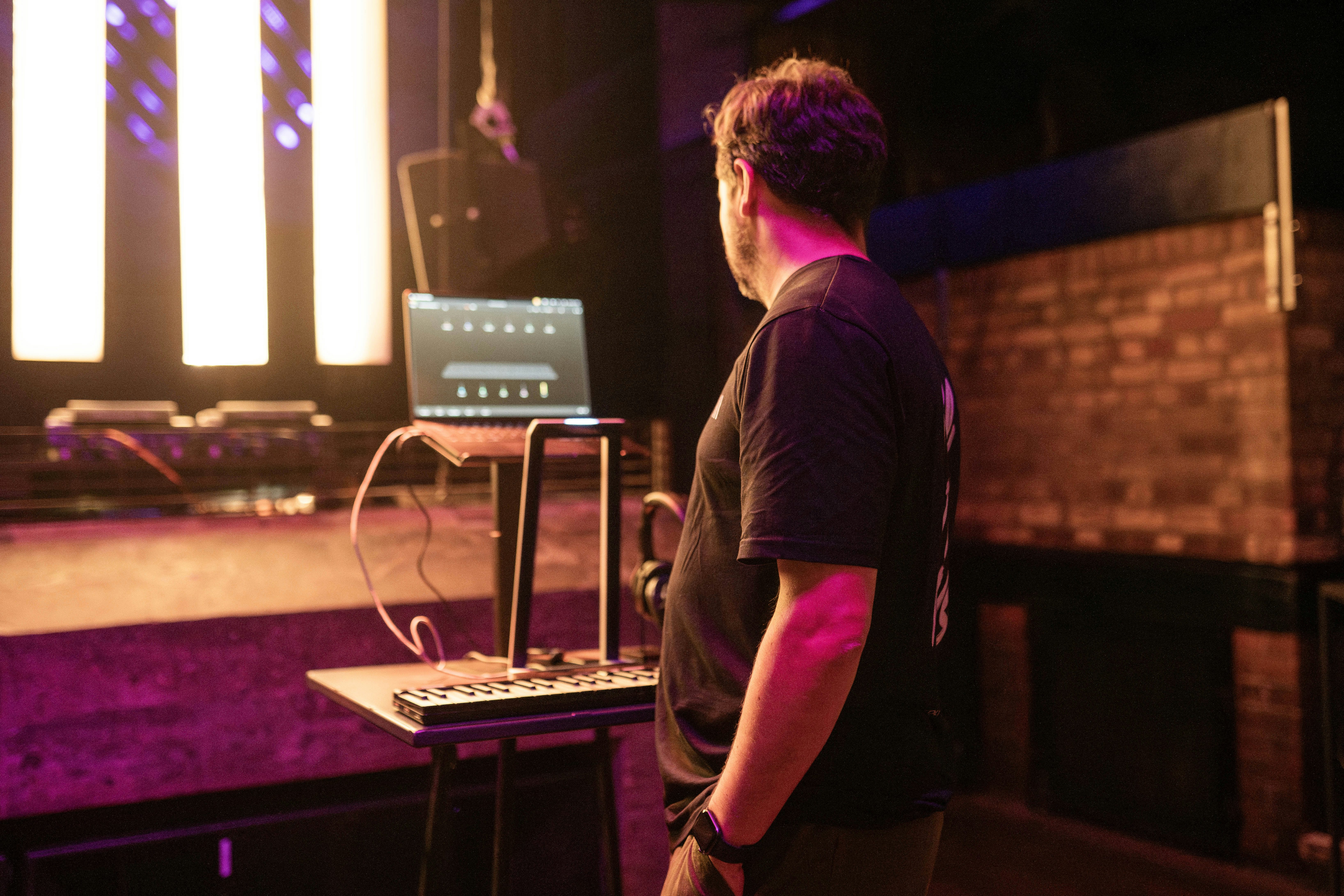 Exclusive hire - Conference/Panel talks 9