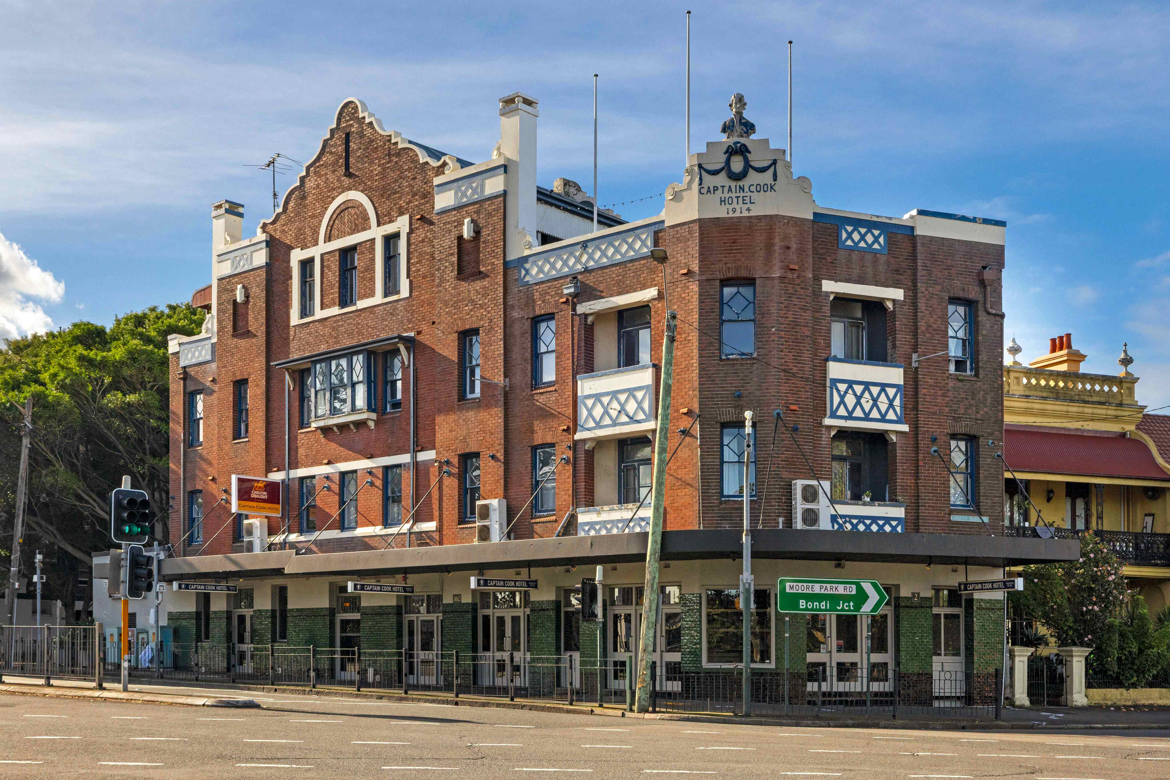 Captain Cook Hotel Paddington Entire Venue 5