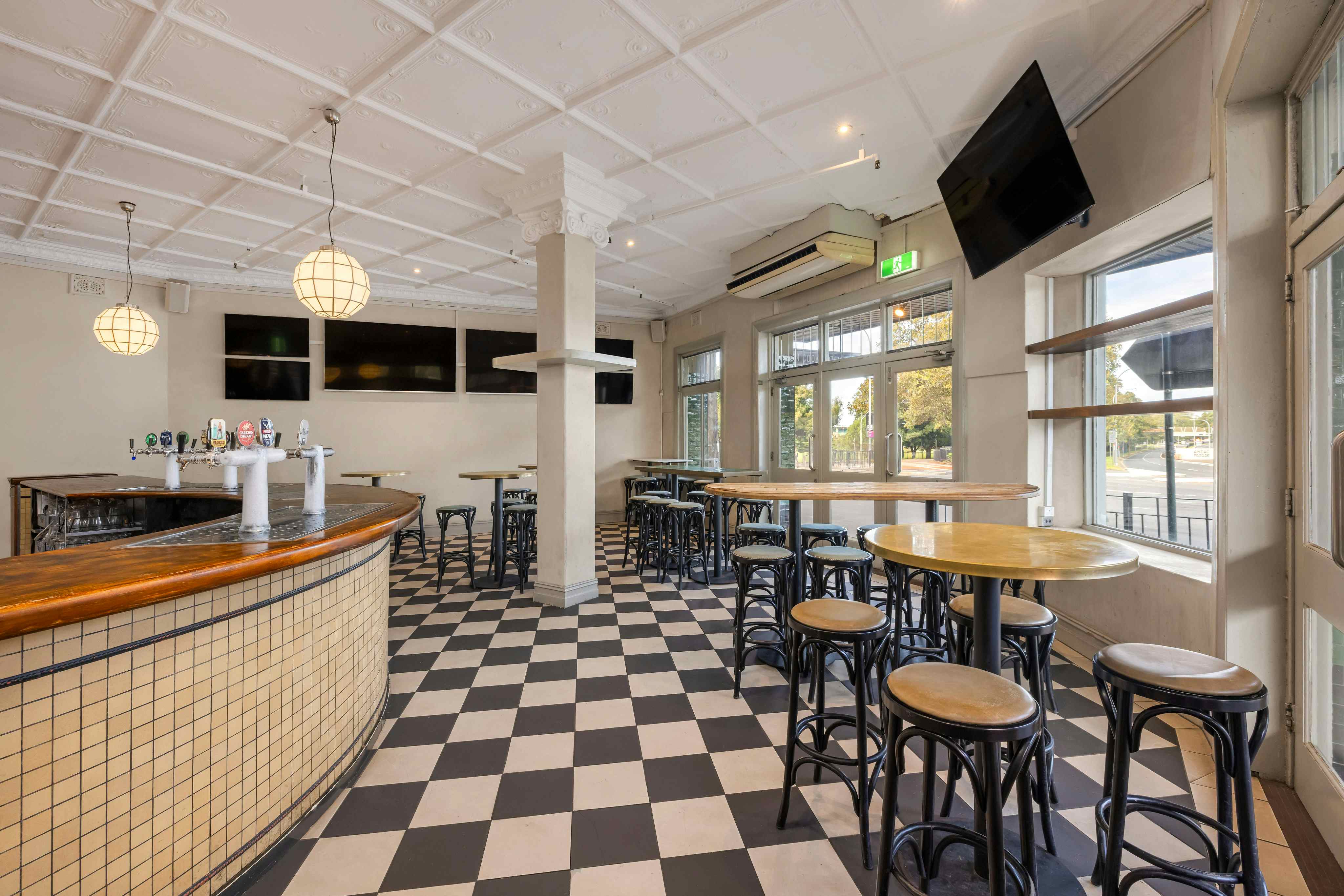 Captain Cook Hotel Paddington Entire Venue 9