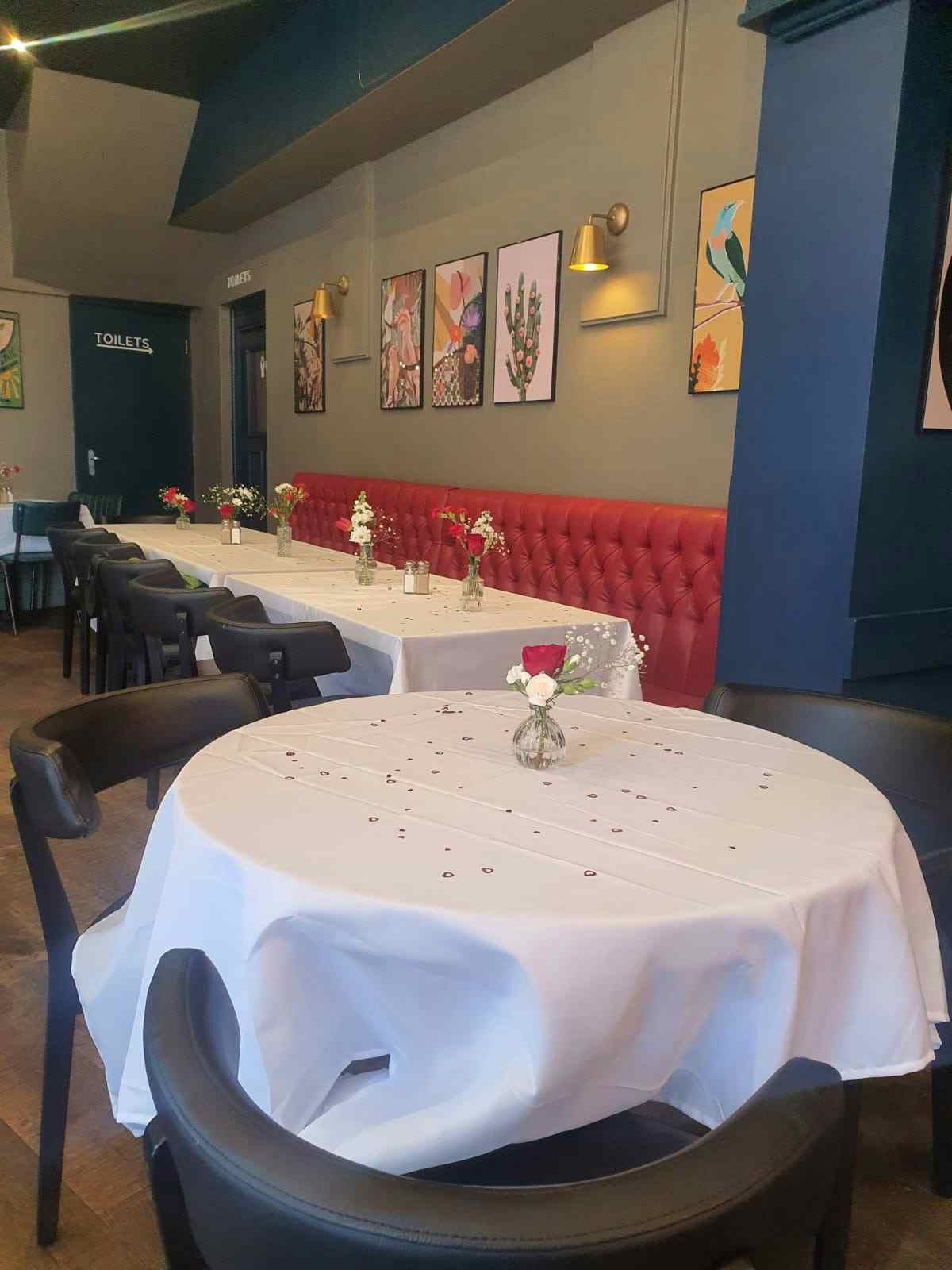 Downstairs Dining & Bar 4