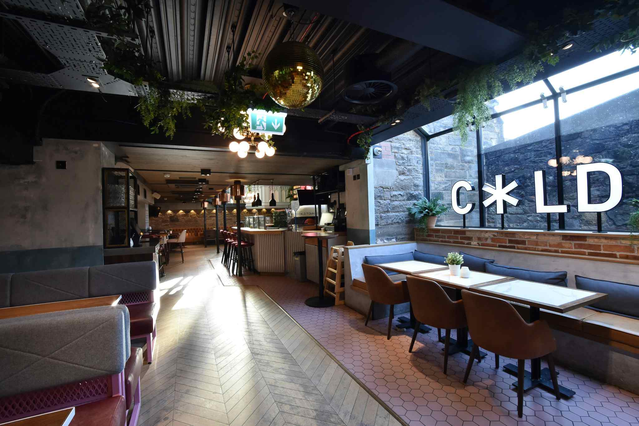 Brewery & Pizza Floor  7