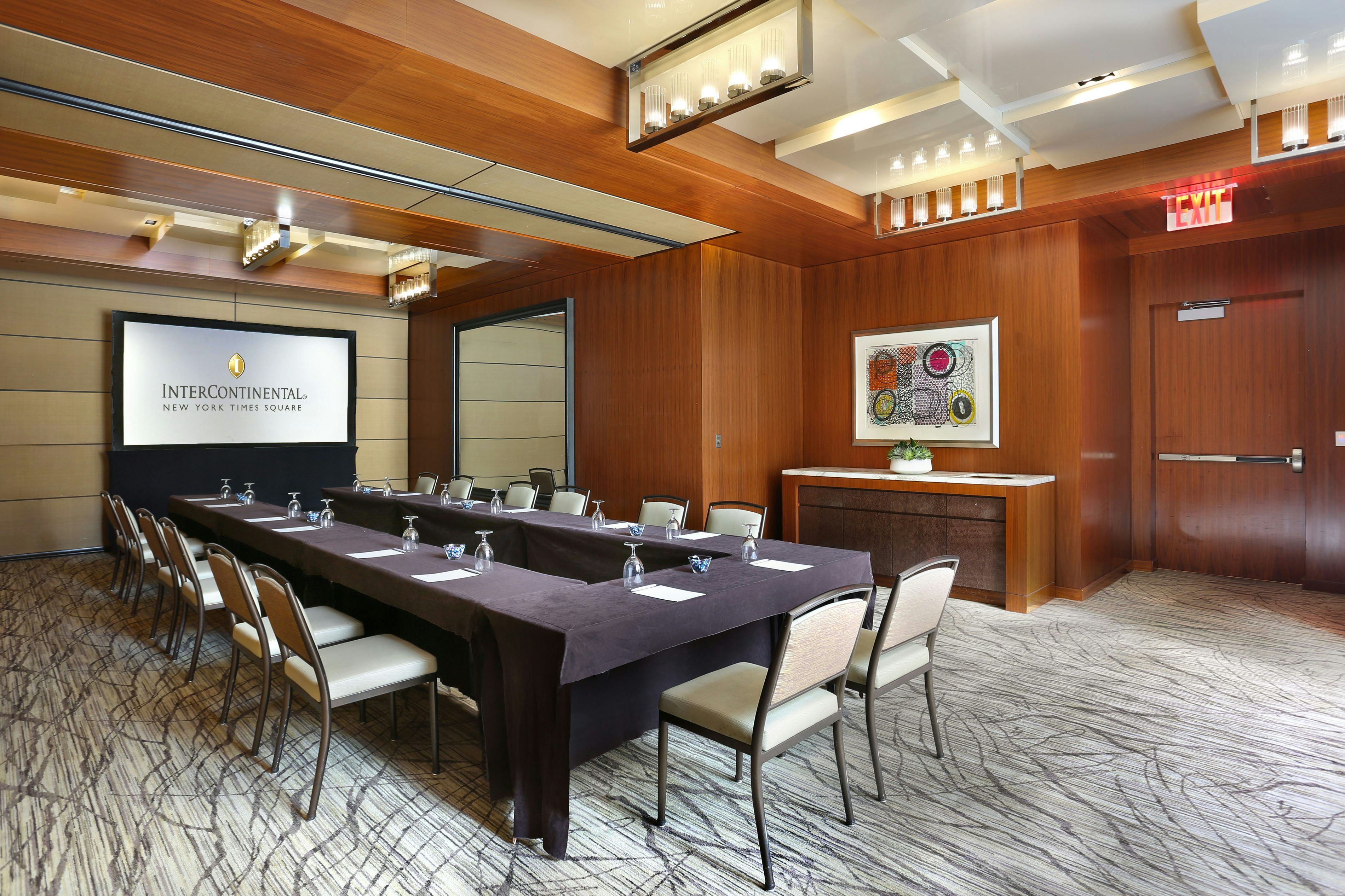 Stinger Private Rooms 1