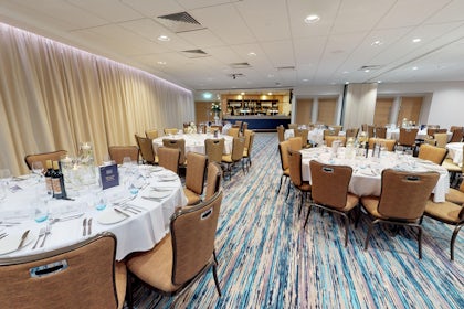Rivelin Suite 1 4
