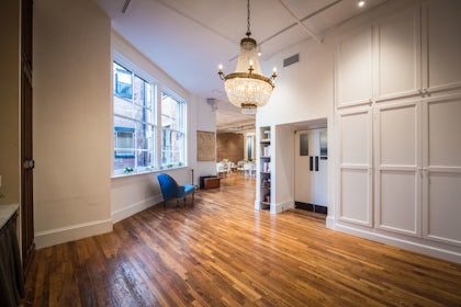 The Fifth Floor Loft 7