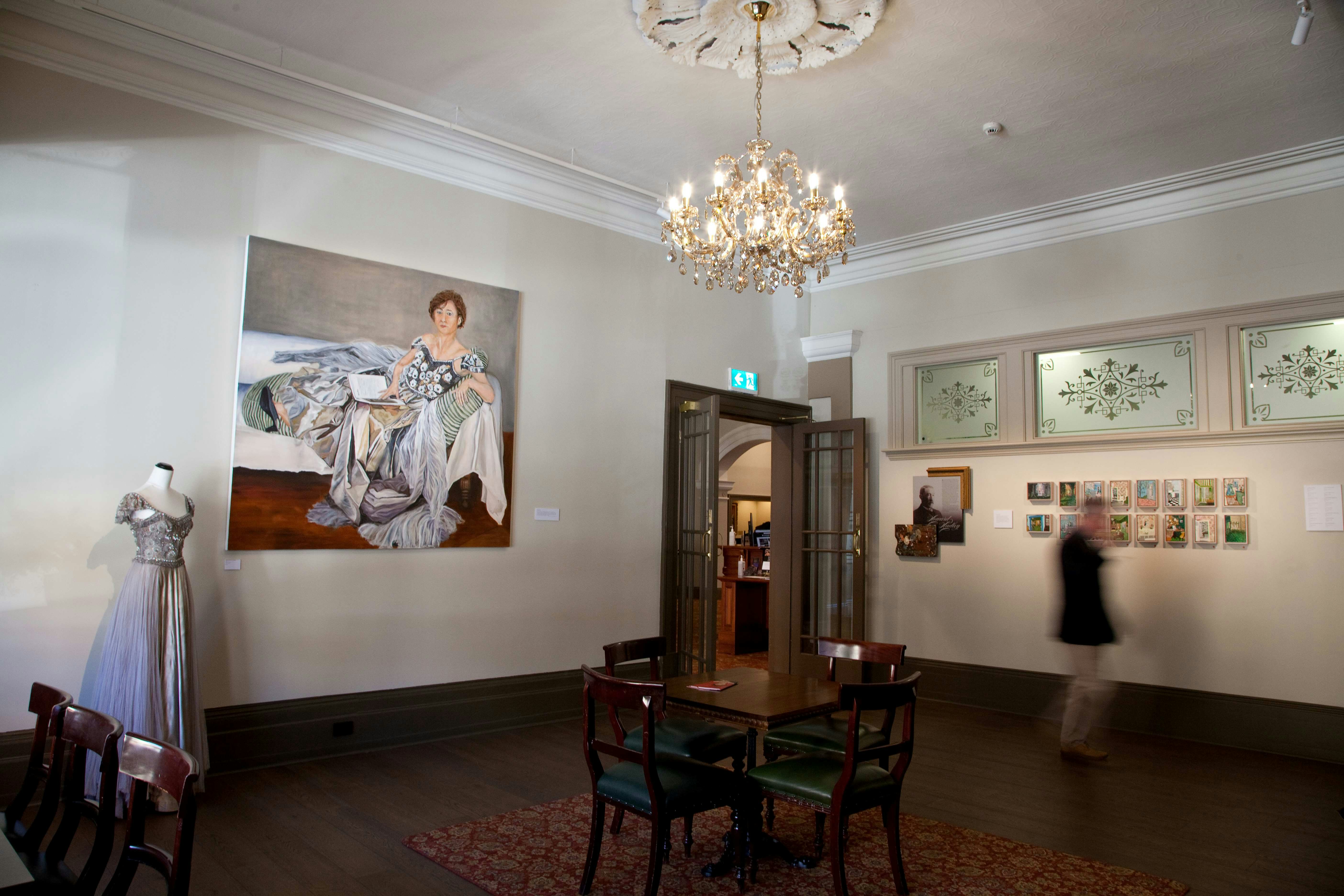 Howard Hadley Gallery 0