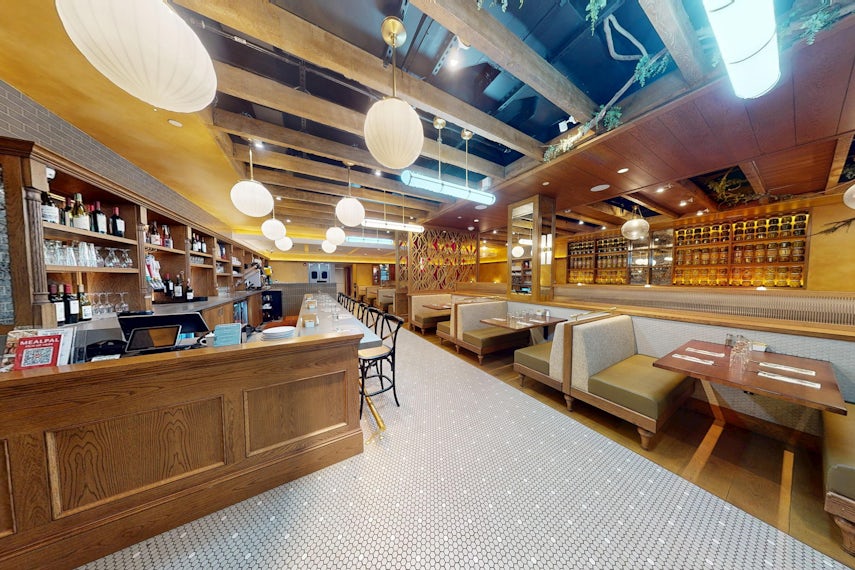 Friedmans Herald Square 3D tour
