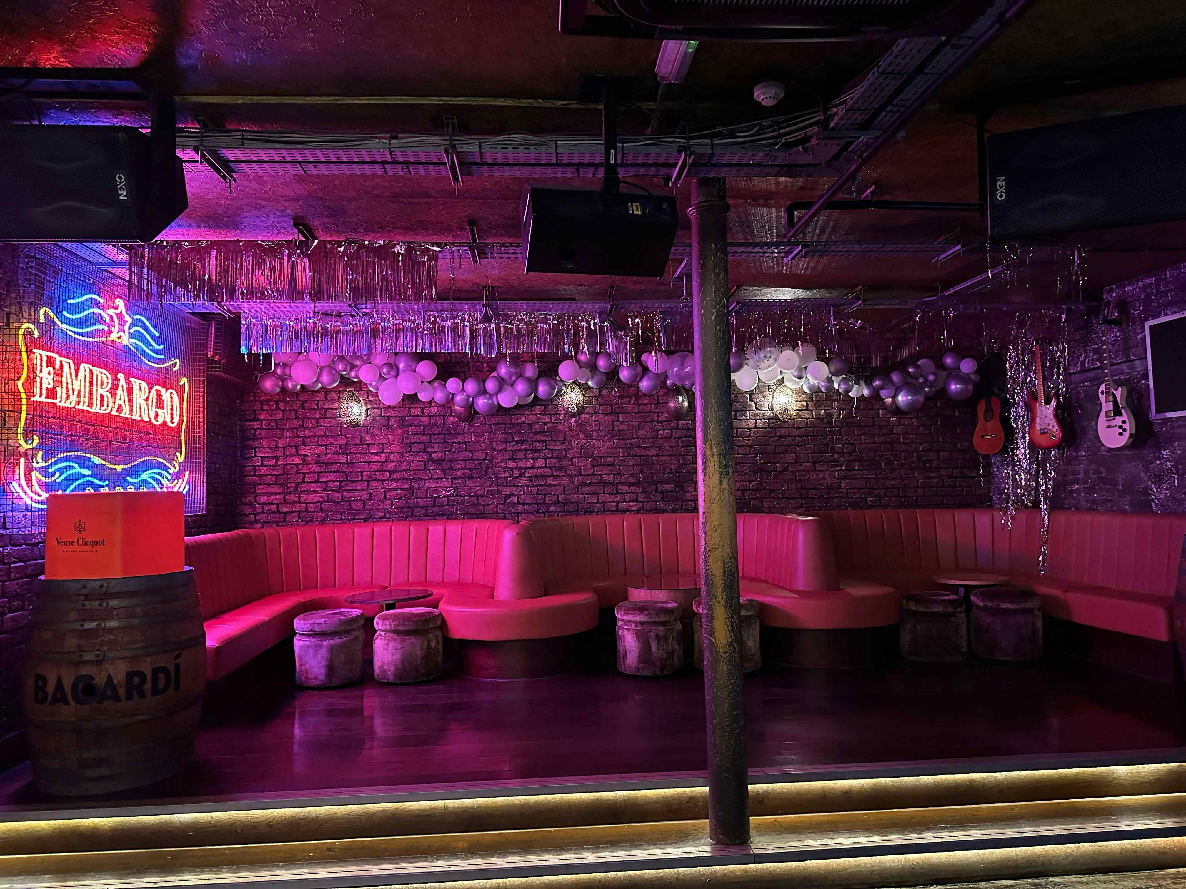 Embargo República Whole Venue 3