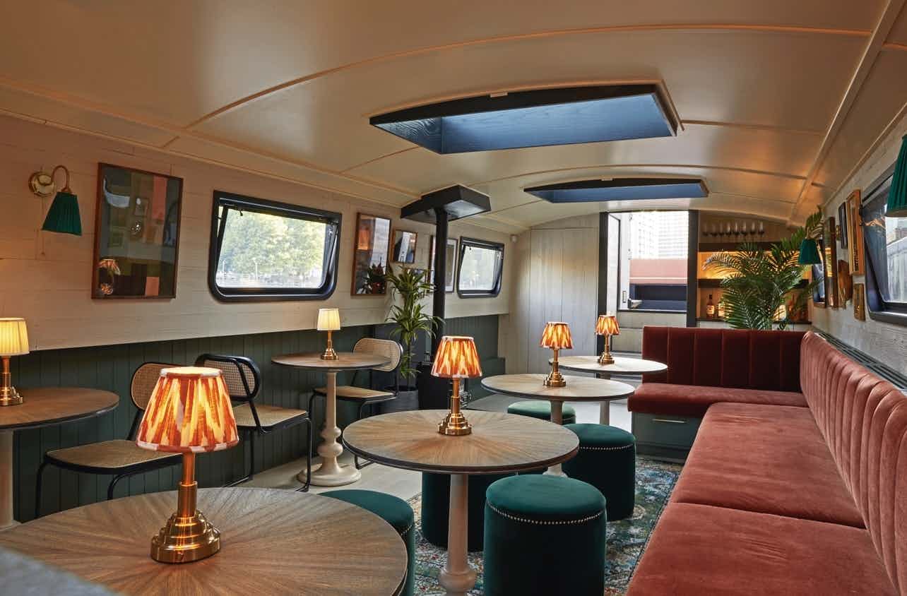 Canary Wharf - Cocktail lounge 