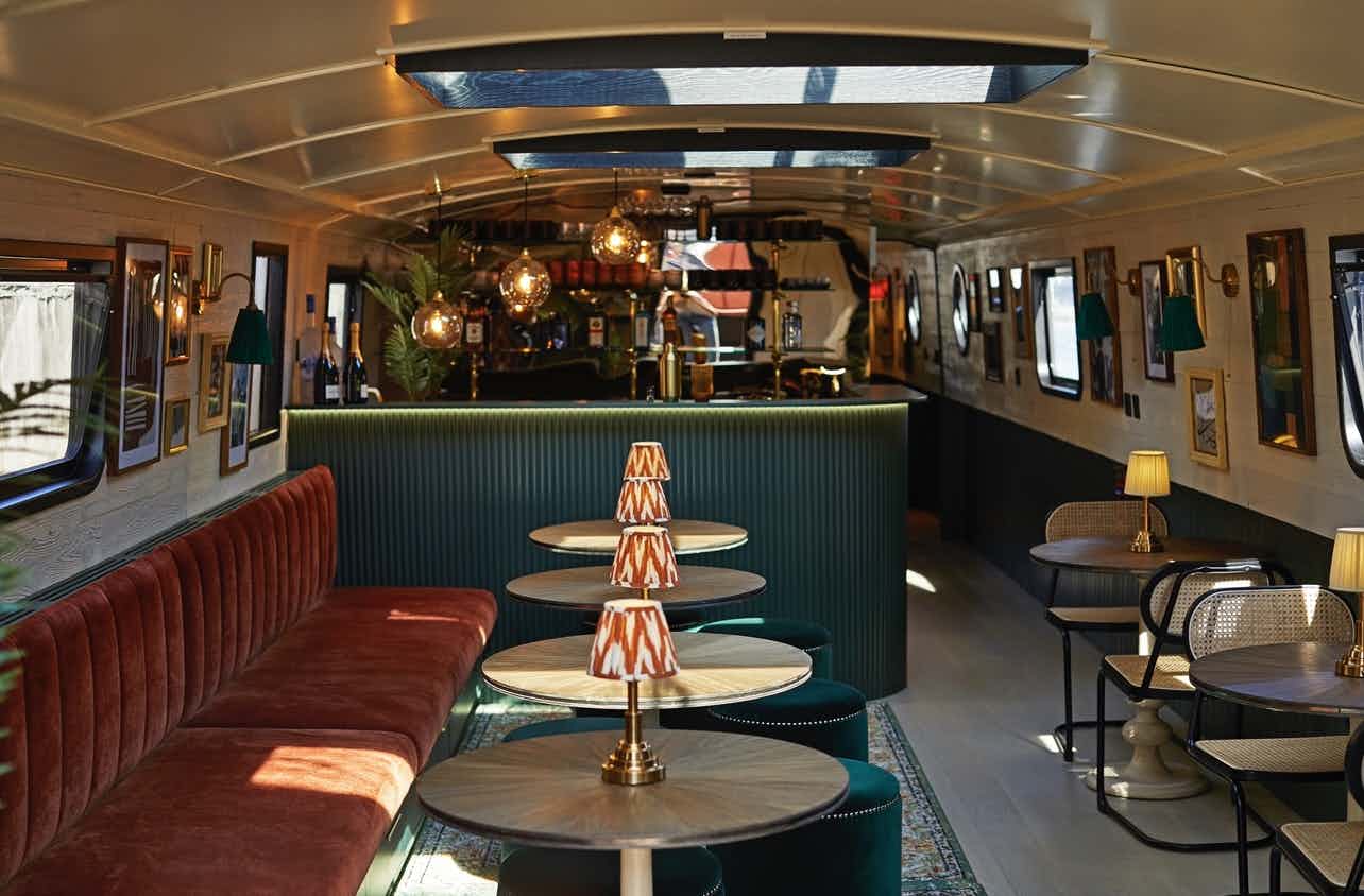 Canary Wharf - Cocktail lounge  3