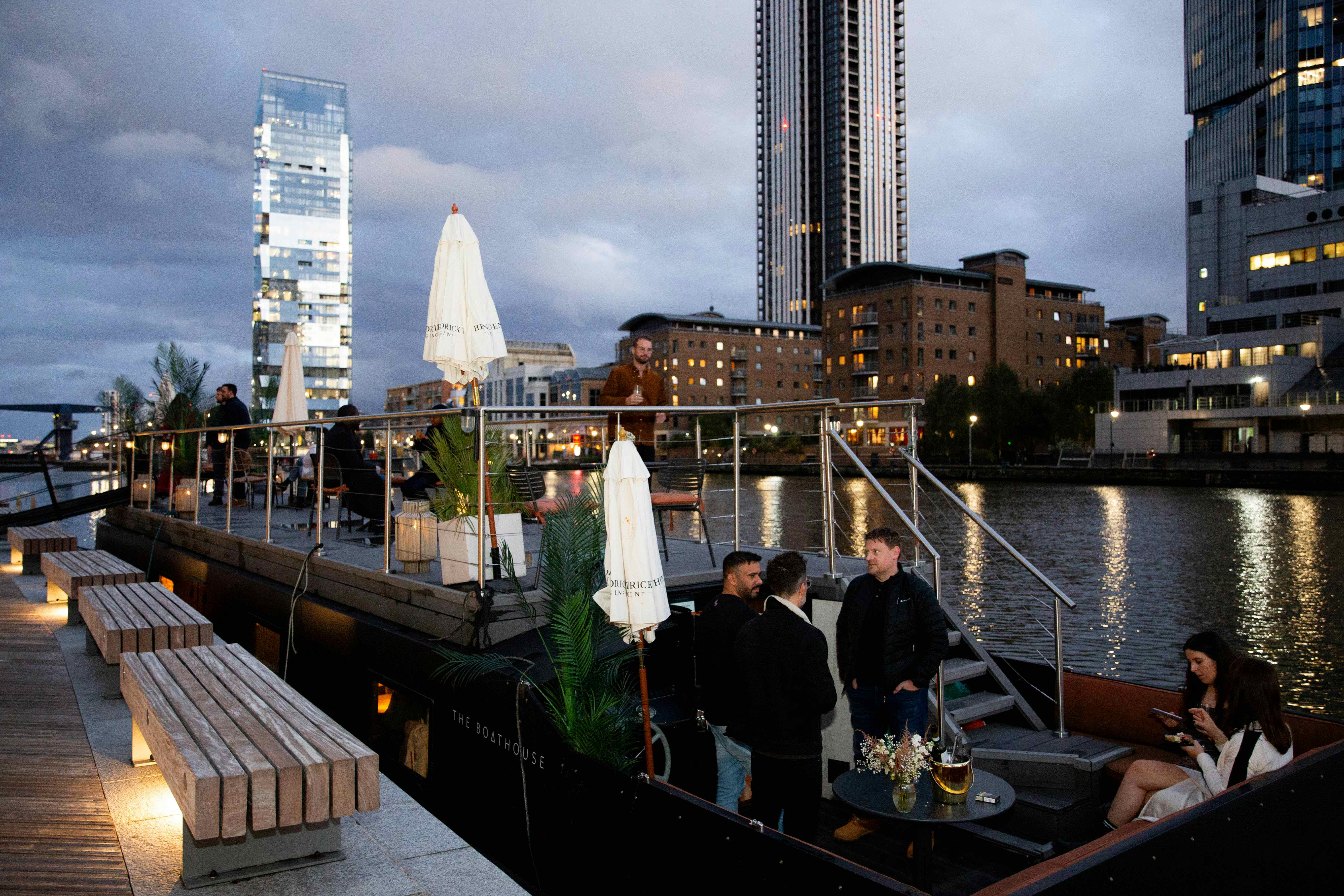 Canary Wharf - Cocktail lounge  10