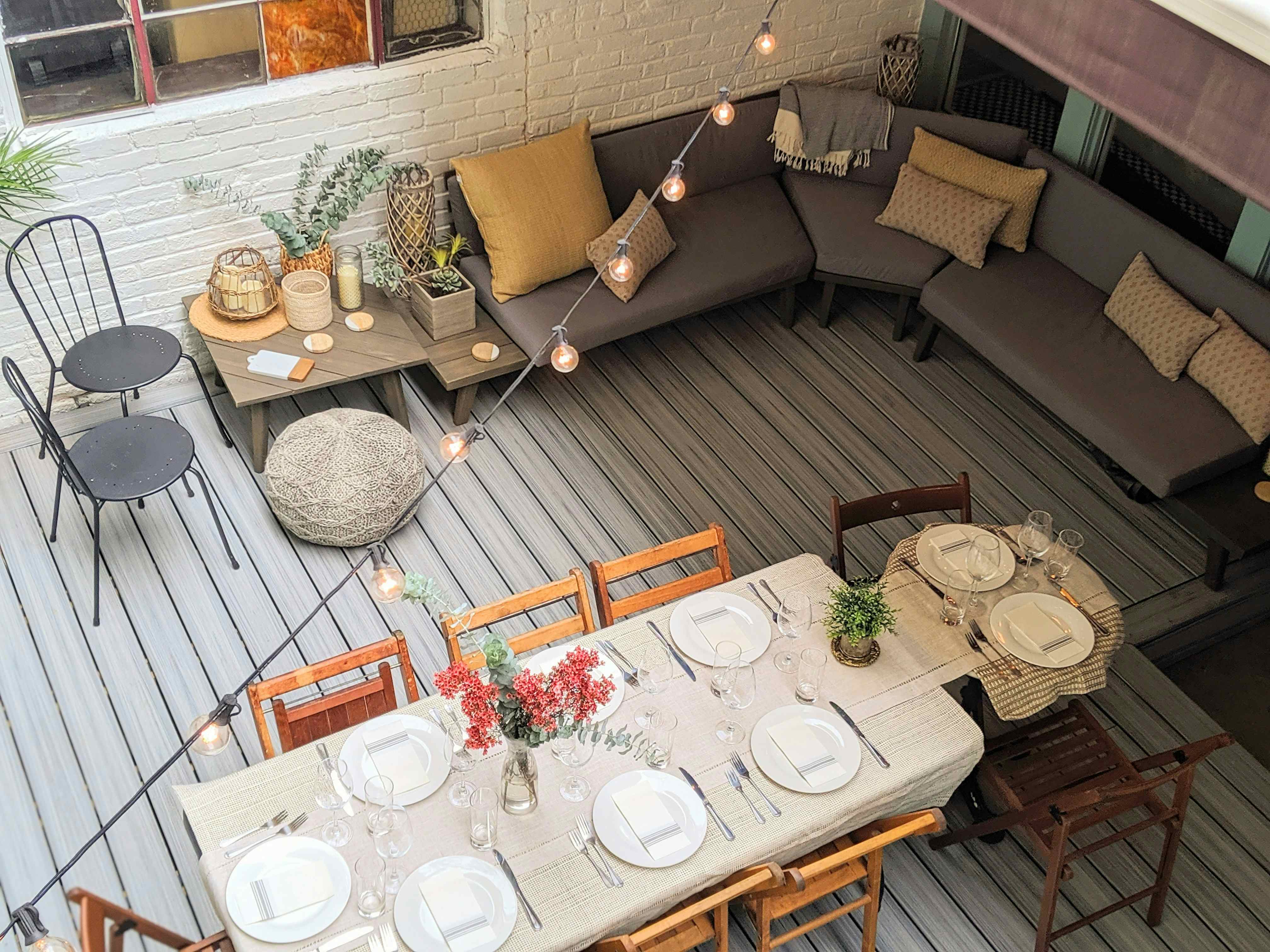 Dining Room, Lounge & Courtyard  10