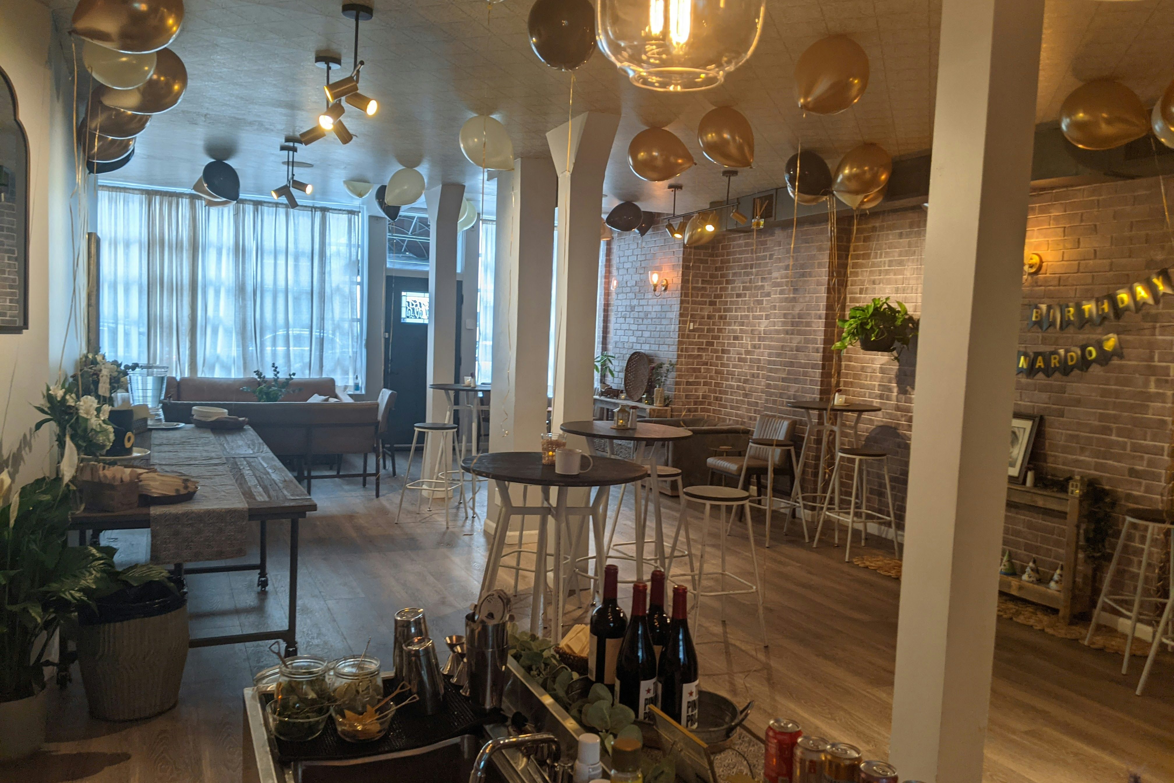 Dining Room, Lounge & Courtyard 6