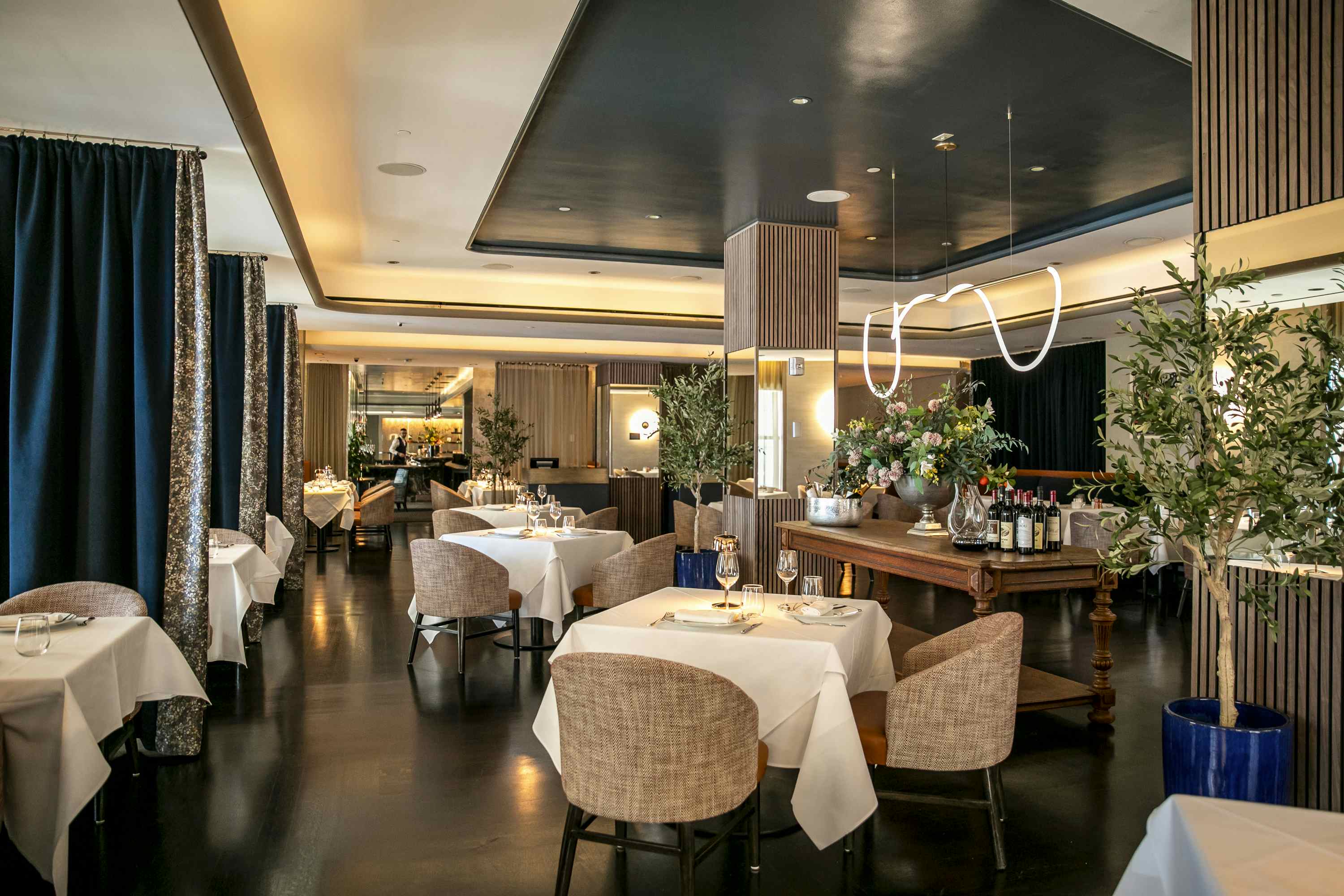 Charlie Palmer Steak IV Dining Room 