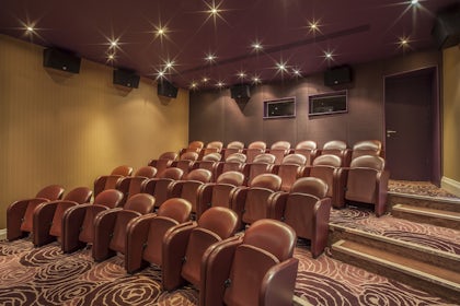 Cinema - Upstage Mini 1