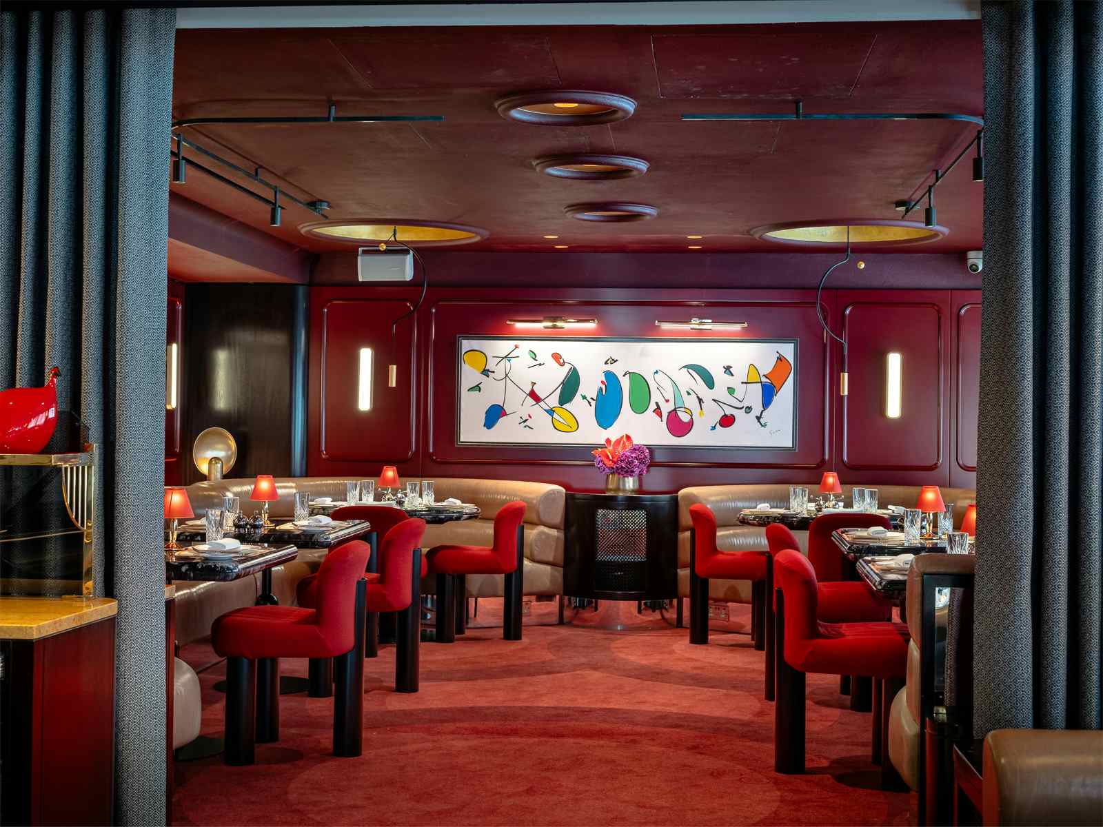 Bébé Bob - Semi-Private Dining room  0