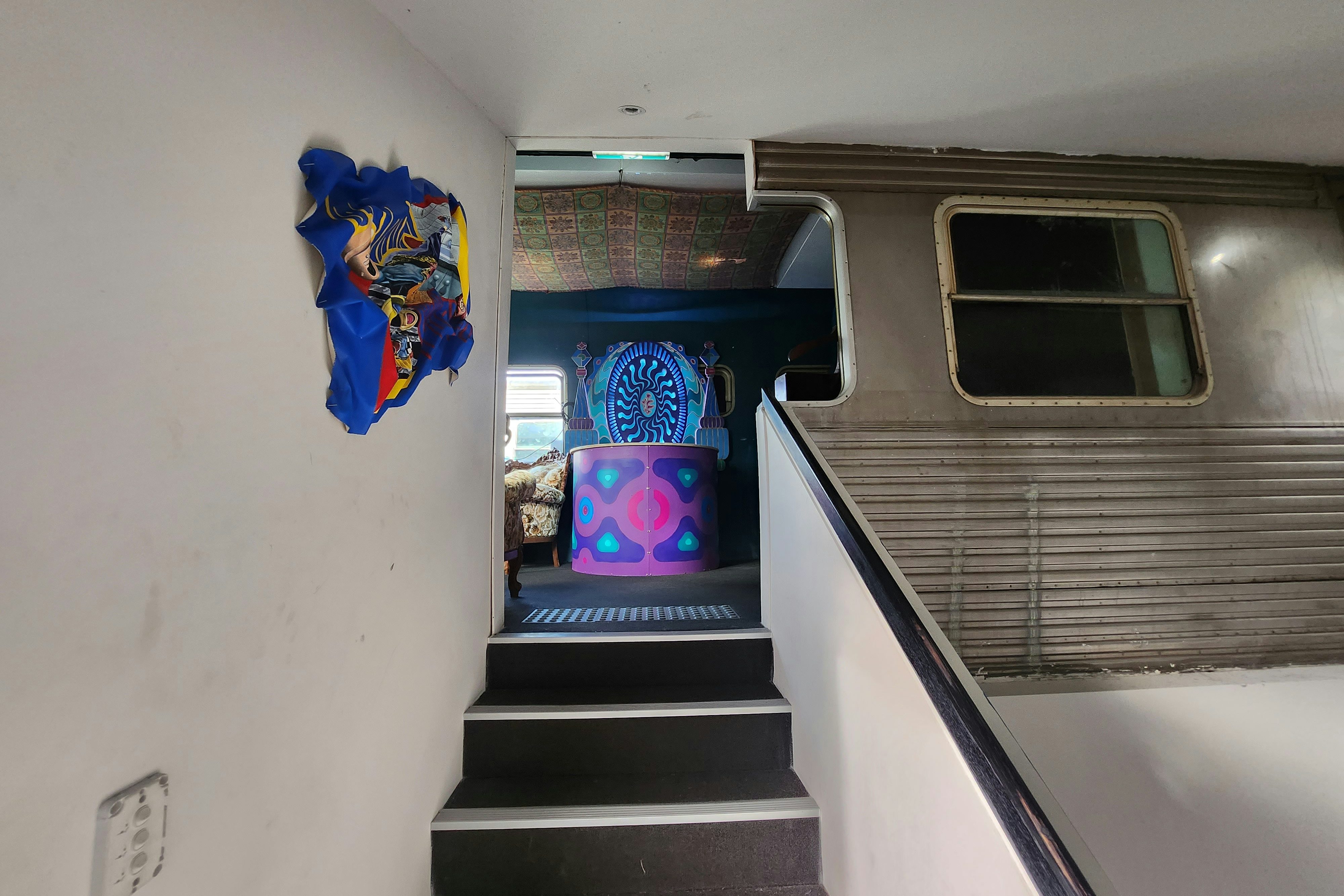 Trainscendental Lounge 4