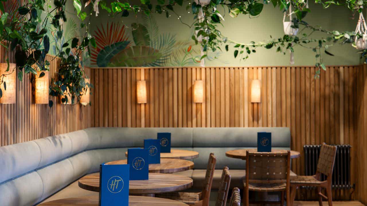 Hot Toddy Restaurant  3