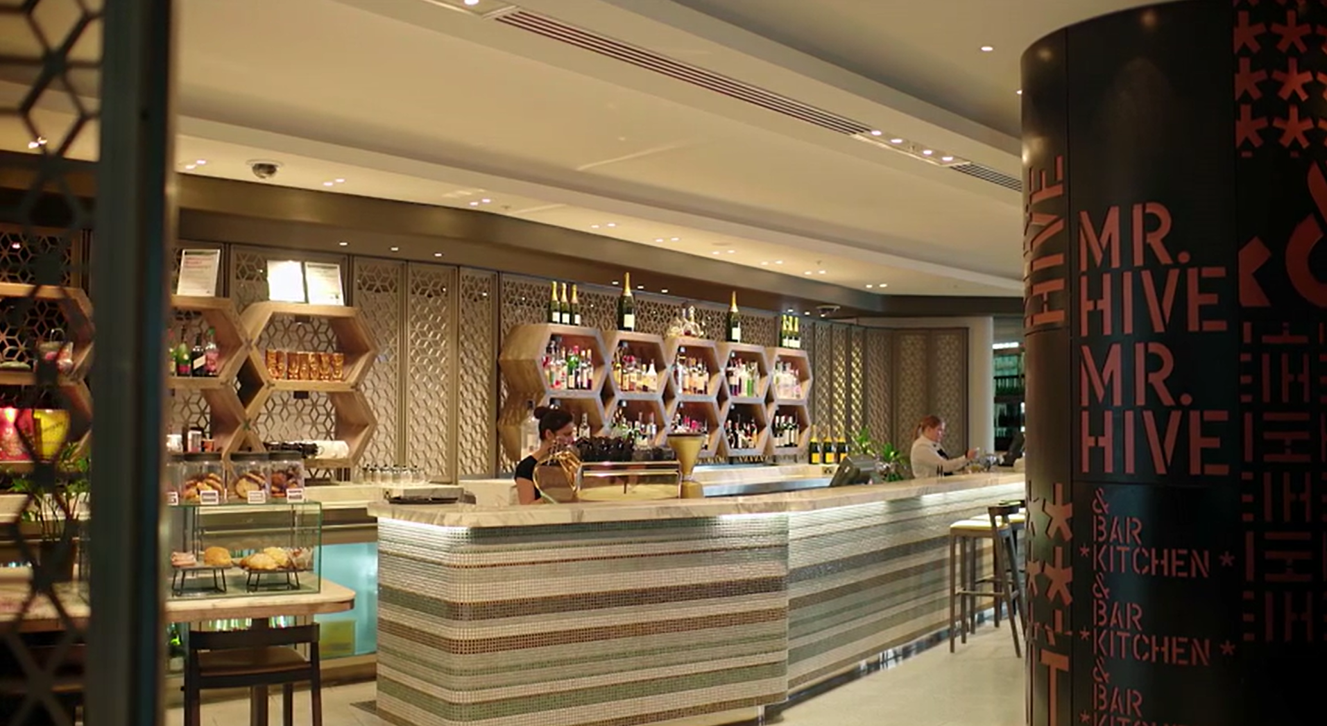 Mr Hive Kitchen & Bar 0