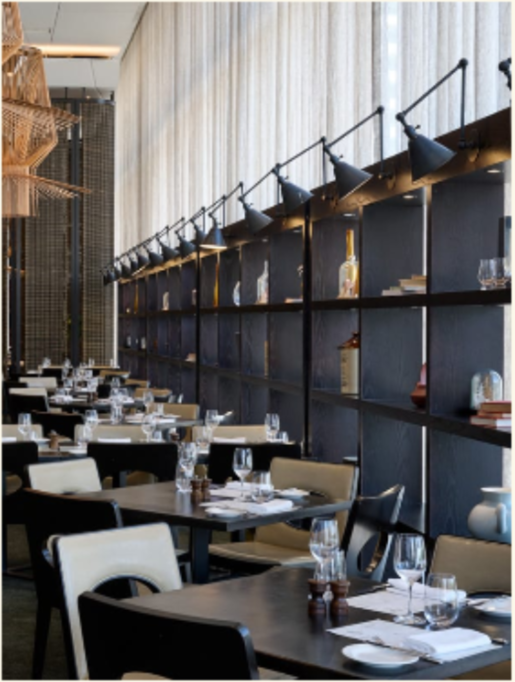 Mr Hive Kitchen & Bar 3