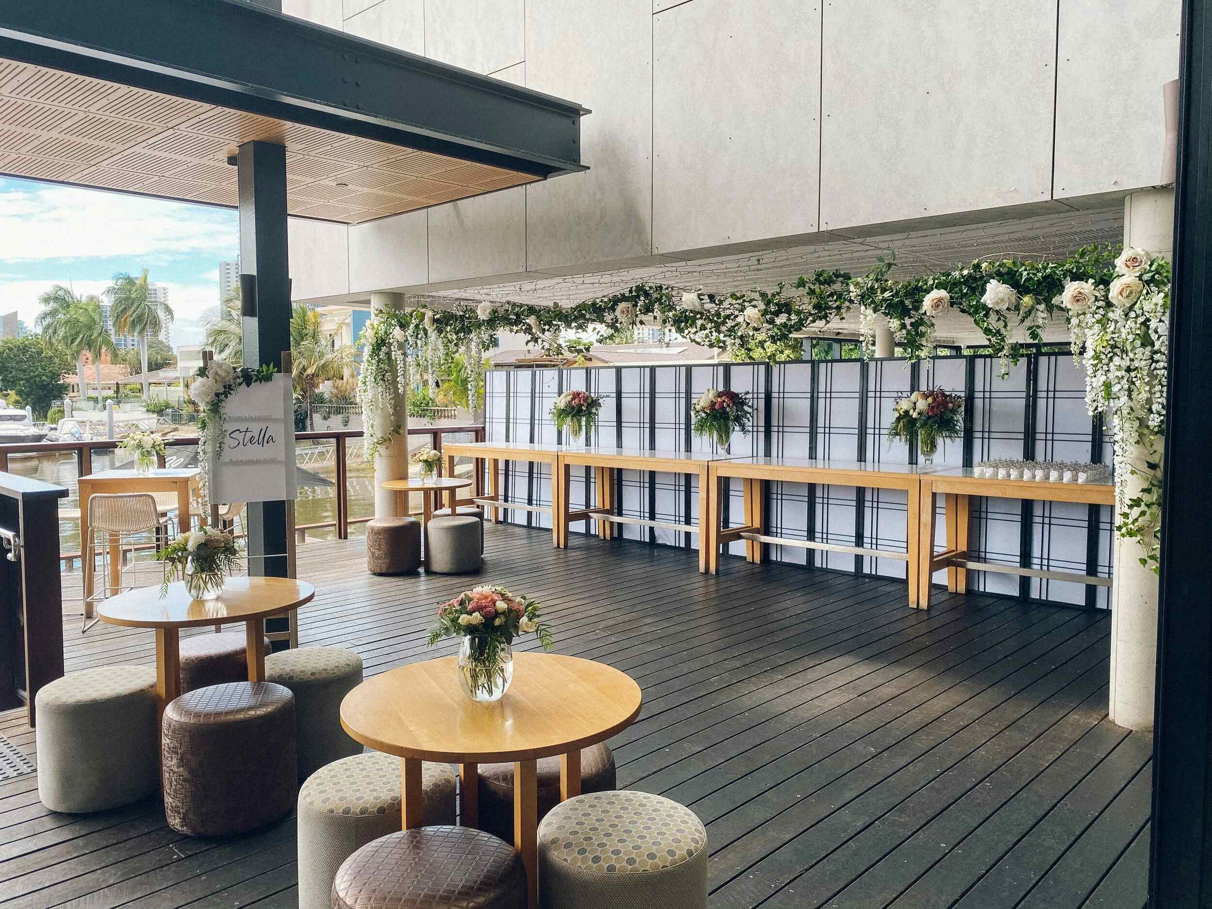 Edgewater Dining & Lounge Bar  5