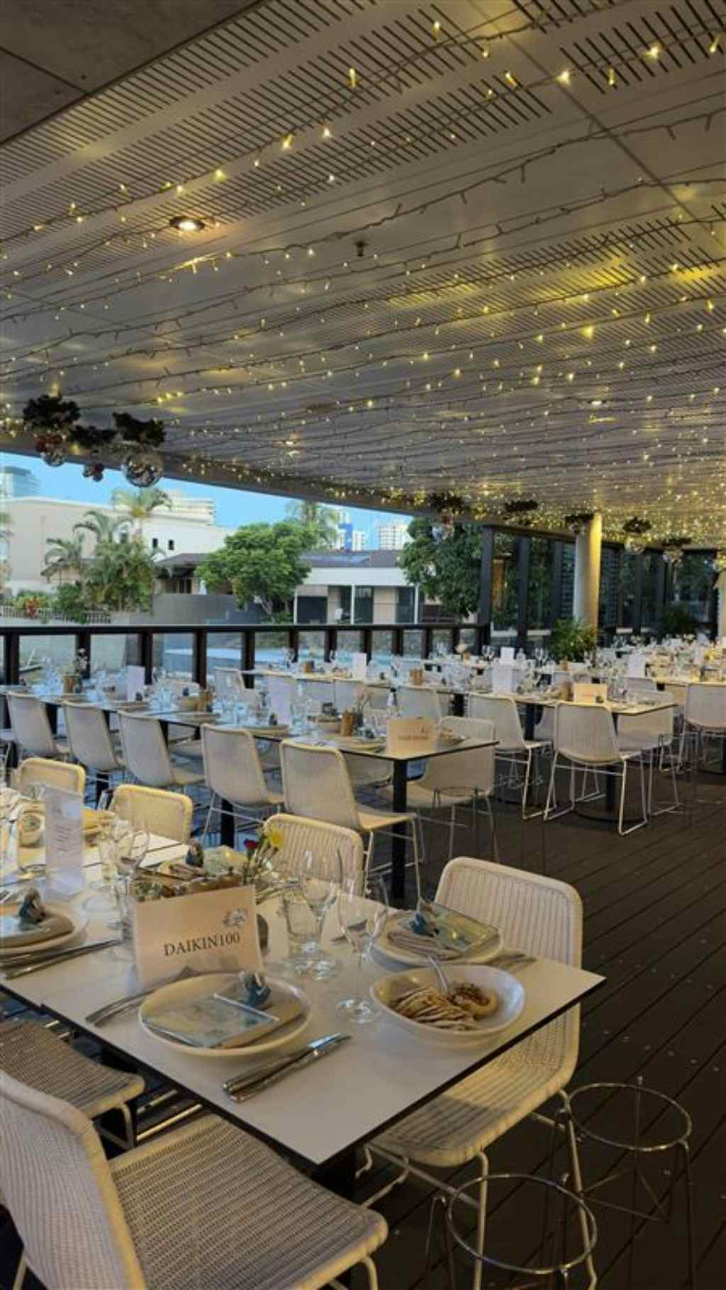 Edgewater Dining & Lounge Bar  6