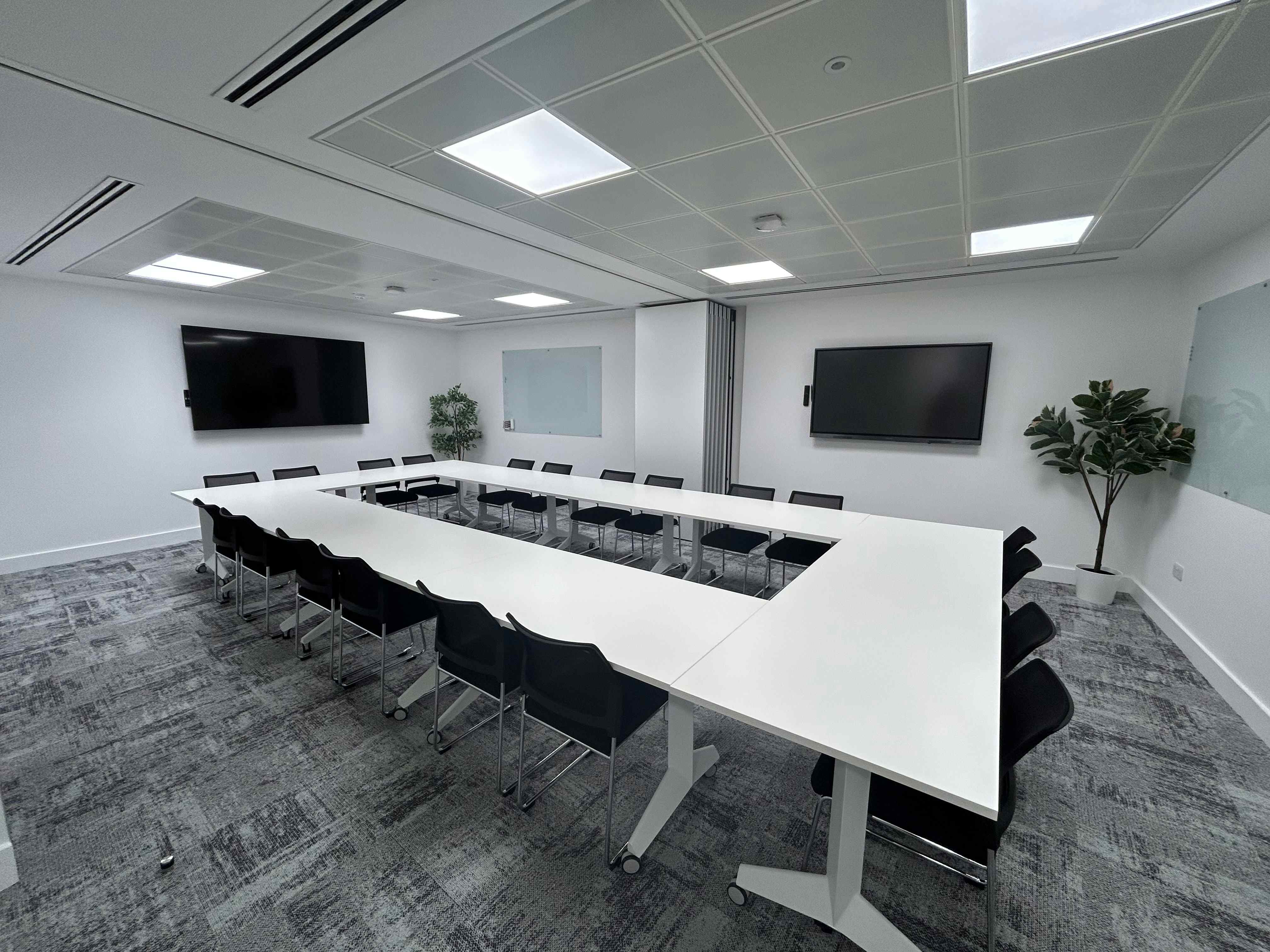 Nice City Space at 37 Lombard-Perfect for Shoots&Filming 9