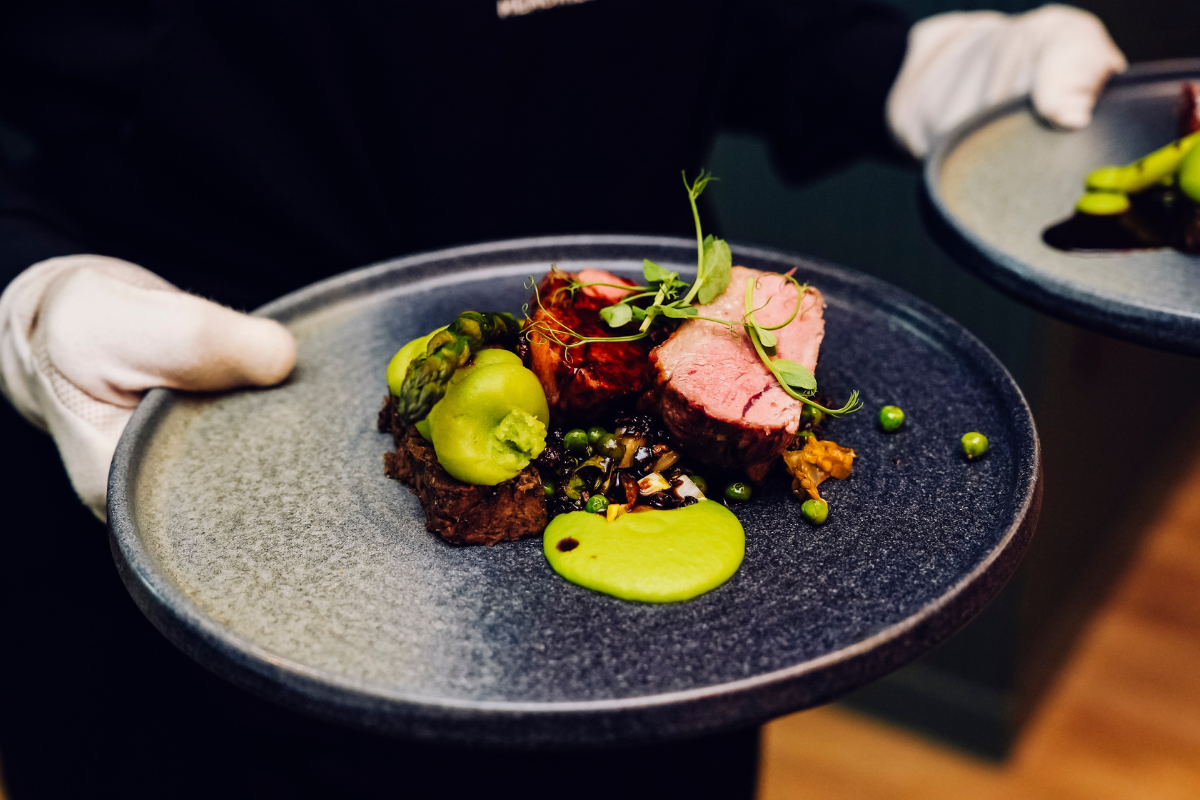 Spotlight Bar and Restaurant 3