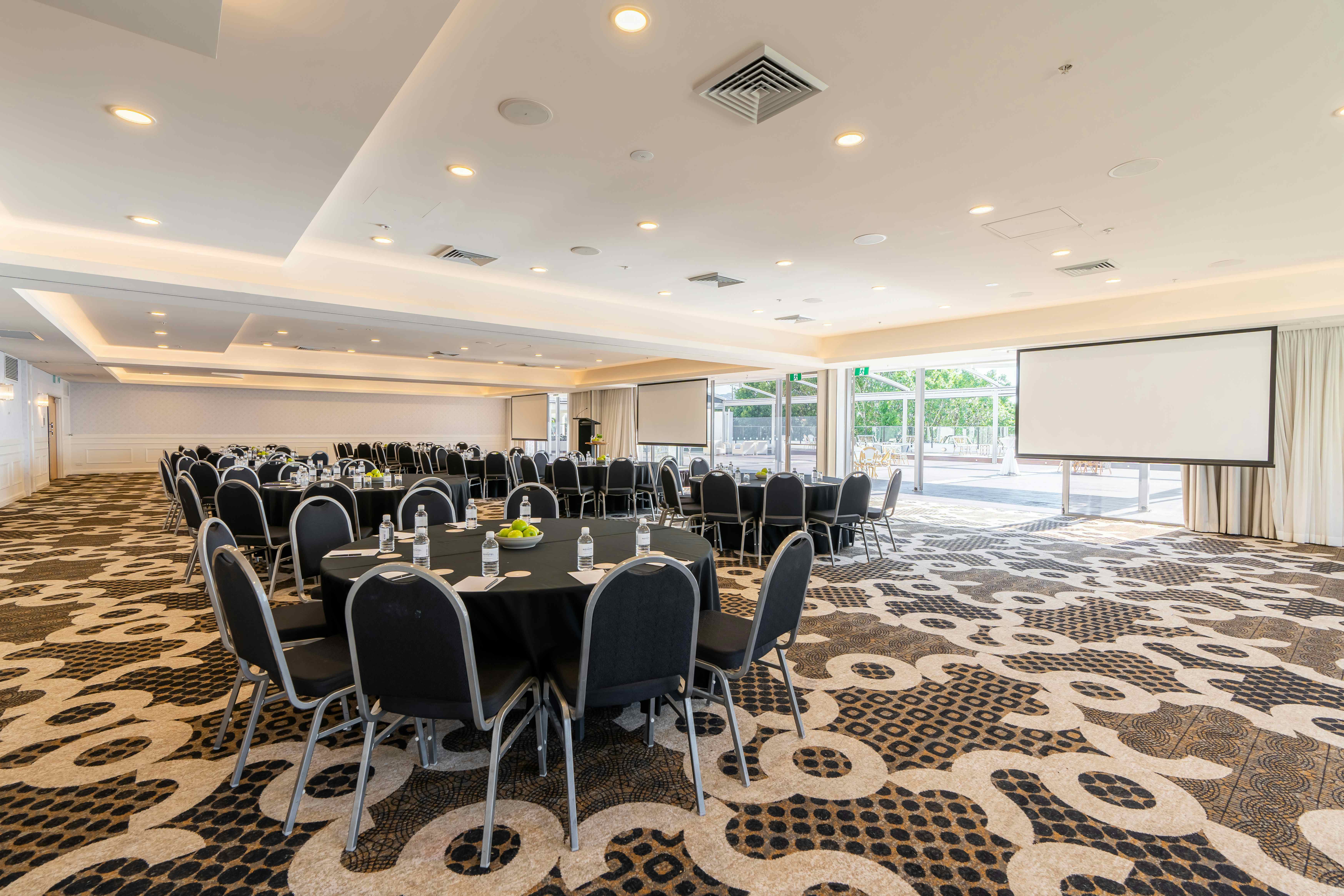 The Illawarra Room 1