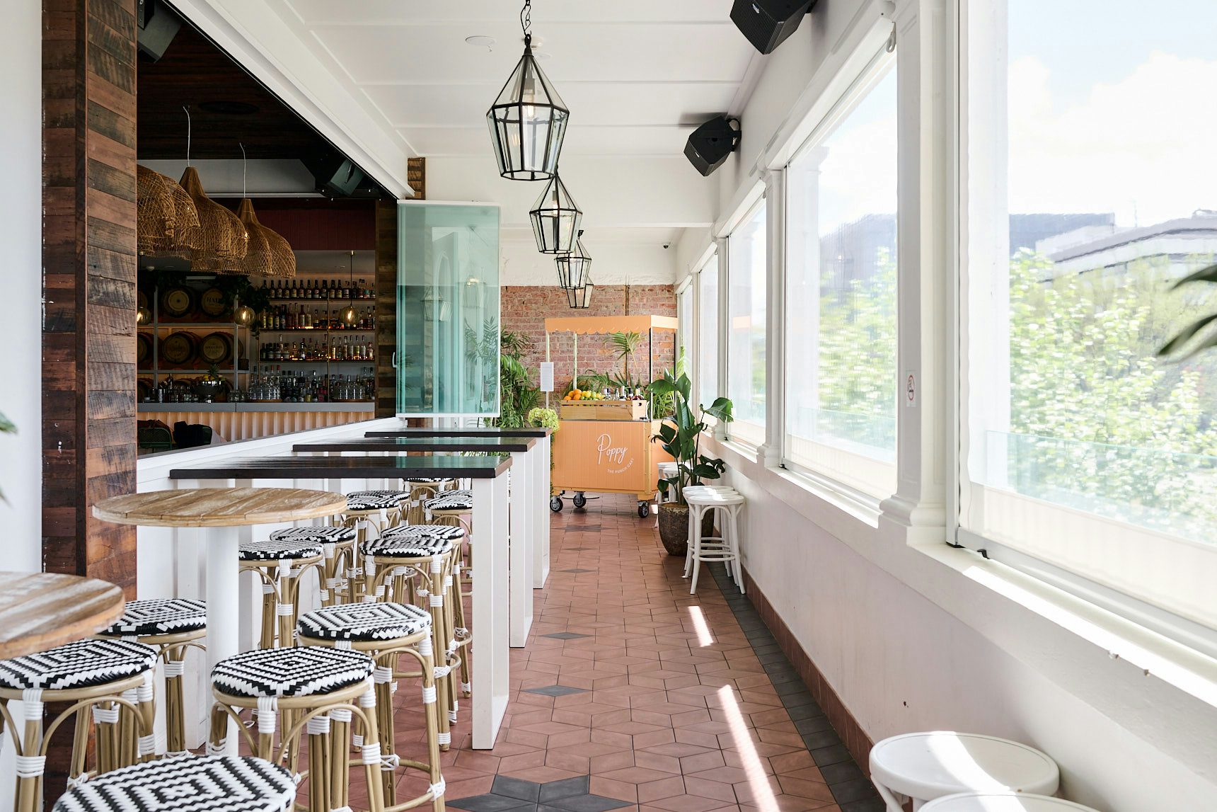 Main Bar - Terrace 1