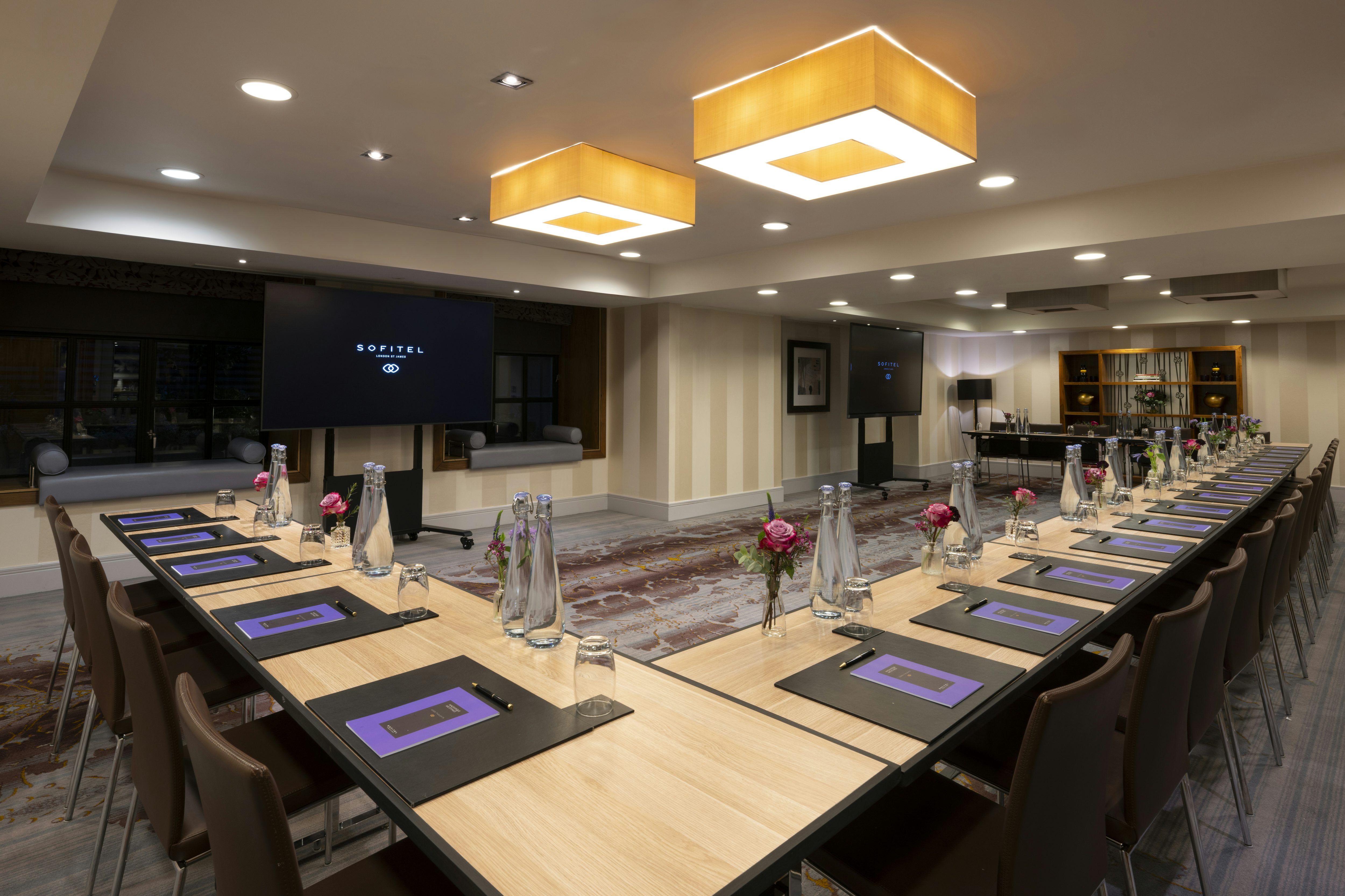 Piccadilly & Bloomsbury Suite 3