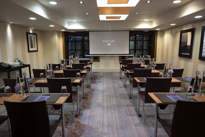 Kensington Suite 2