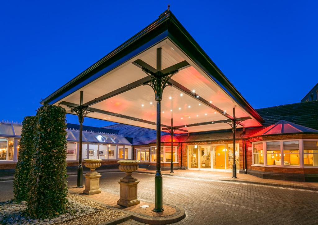 The Balmoral & Buckingham suite 2