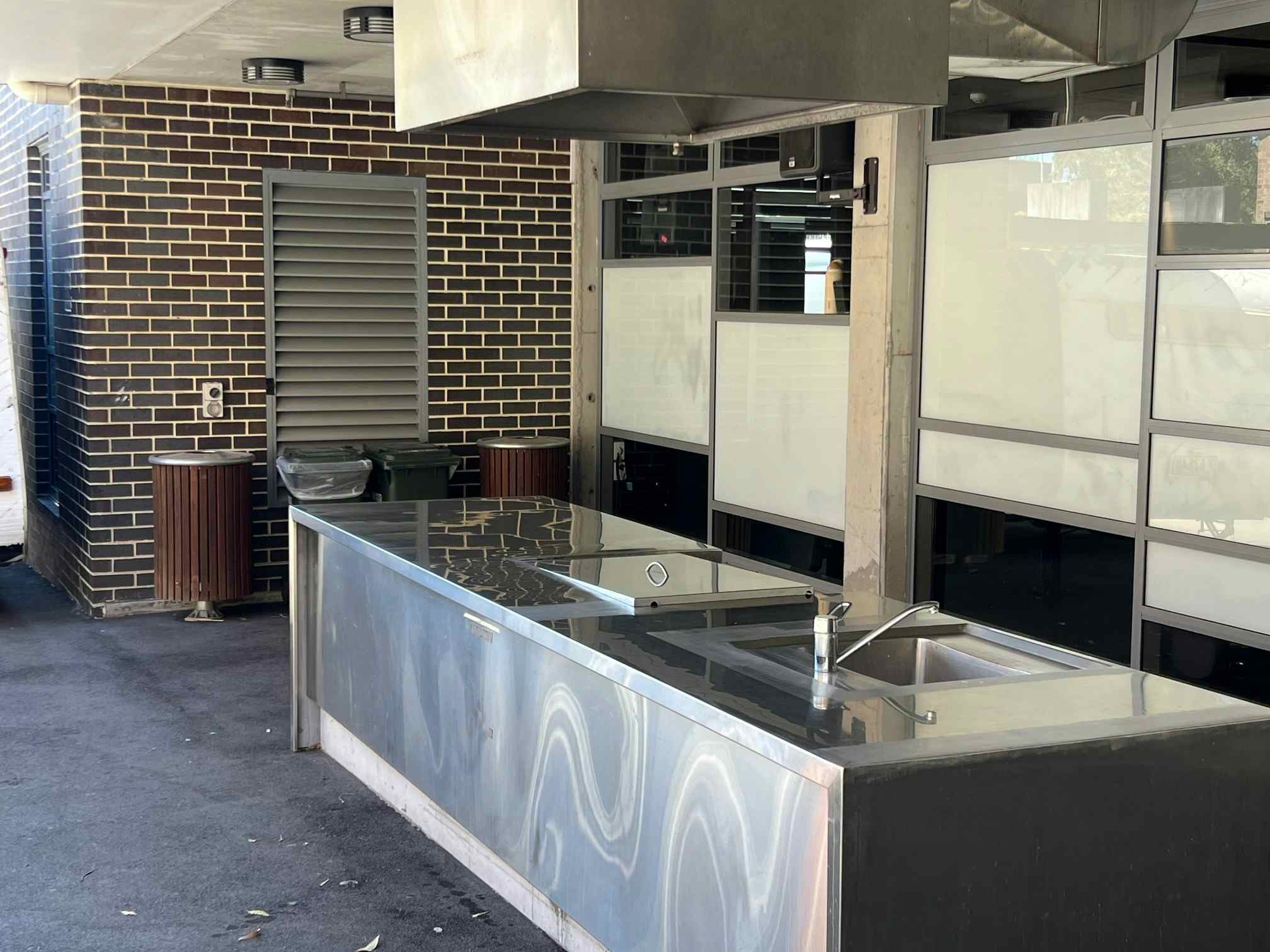 Court Yard With BBQ Area 8