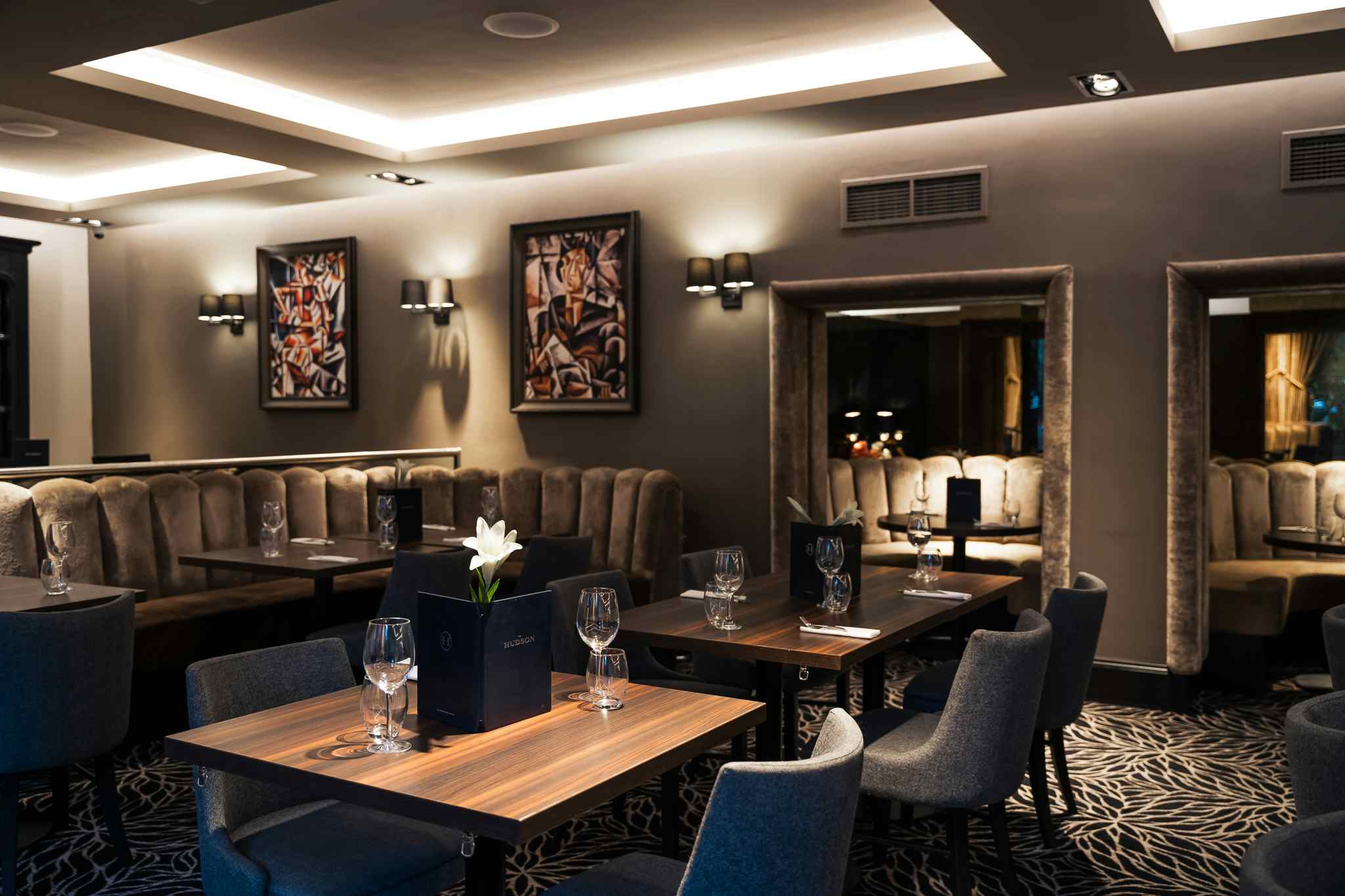 The Hudson Bar and Restaurant