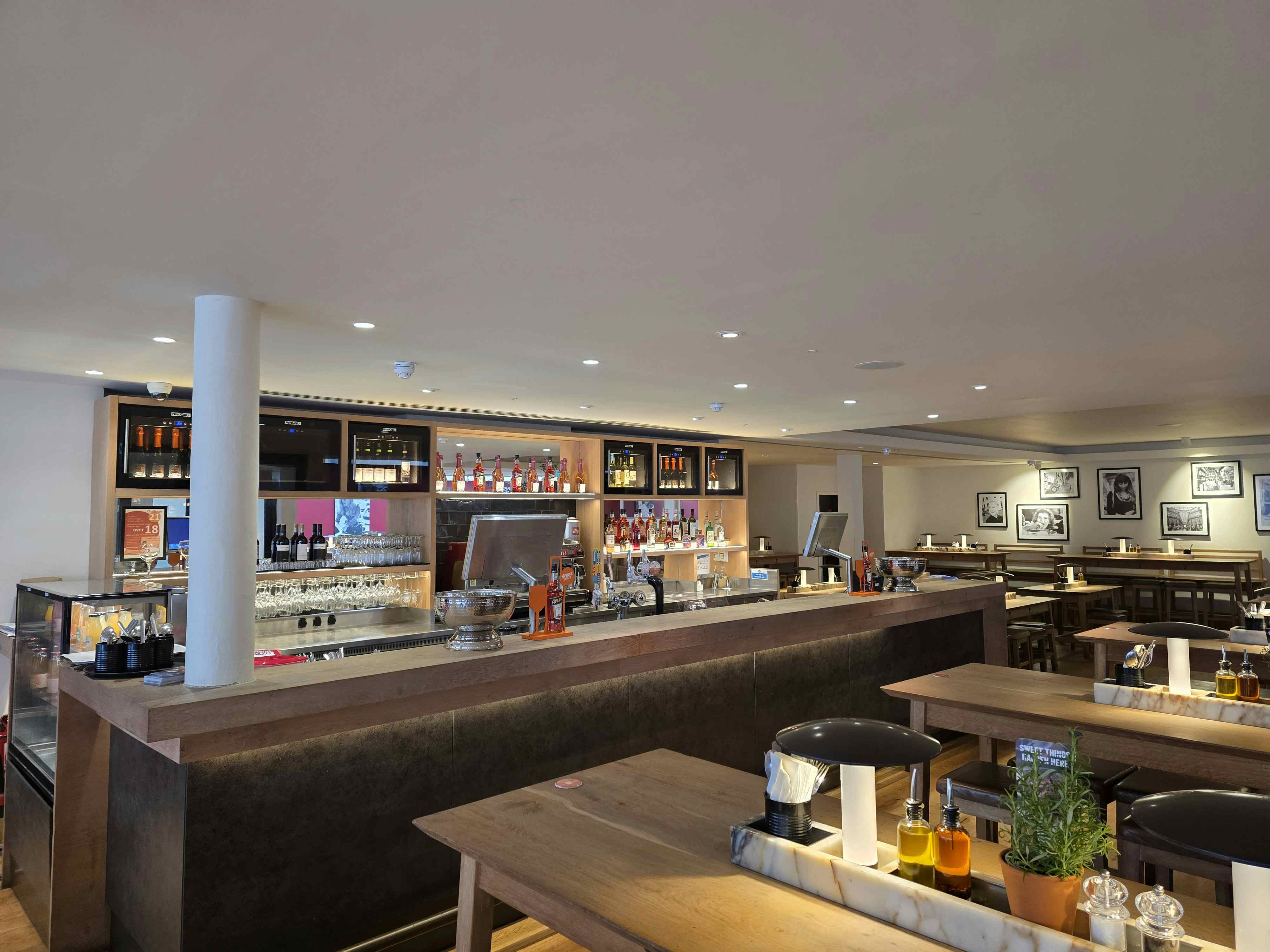 Bar side at Vapiano Great Portland Street 1