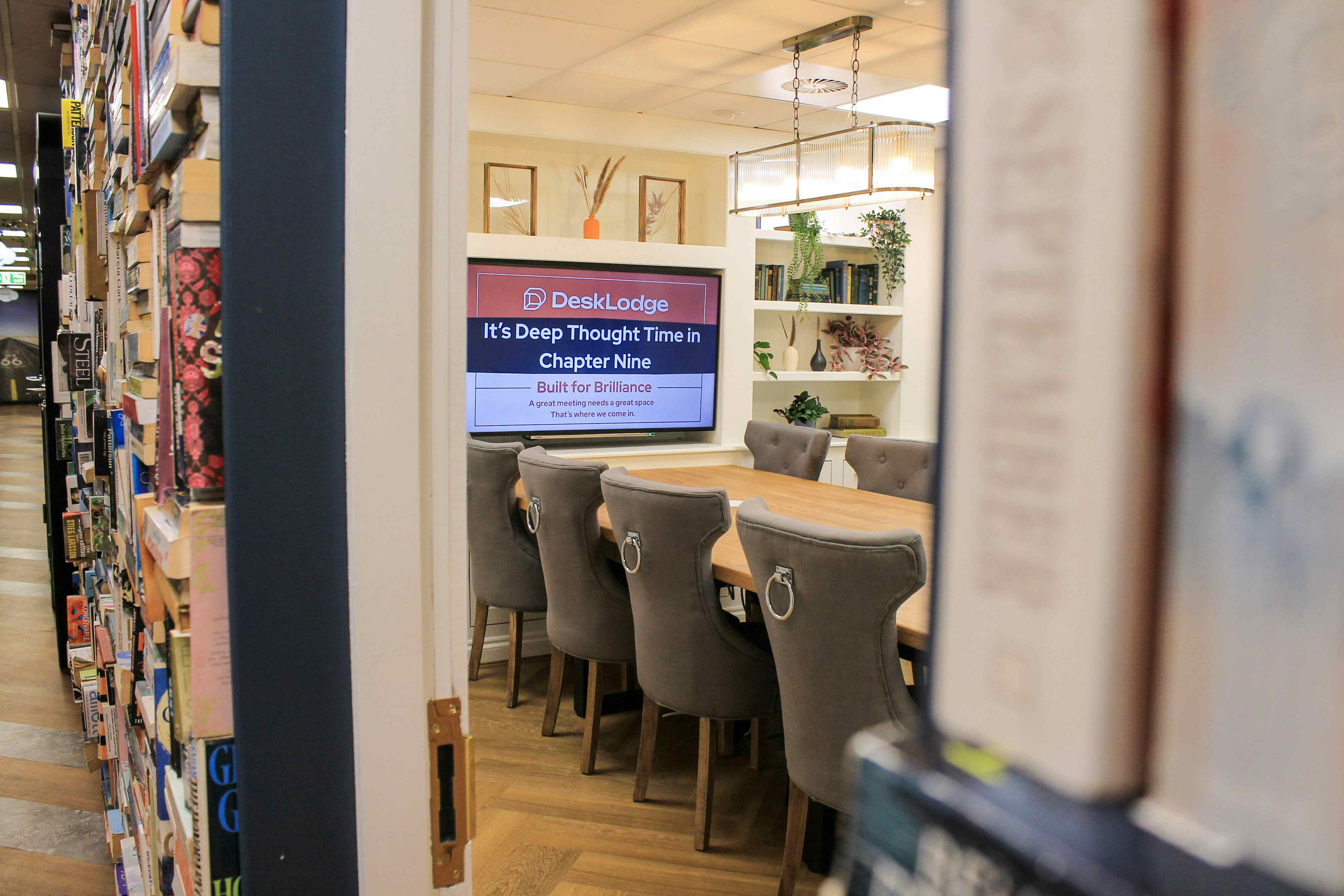 Chapter Nine Meeting Room at DeskLodge House (9 people) 2