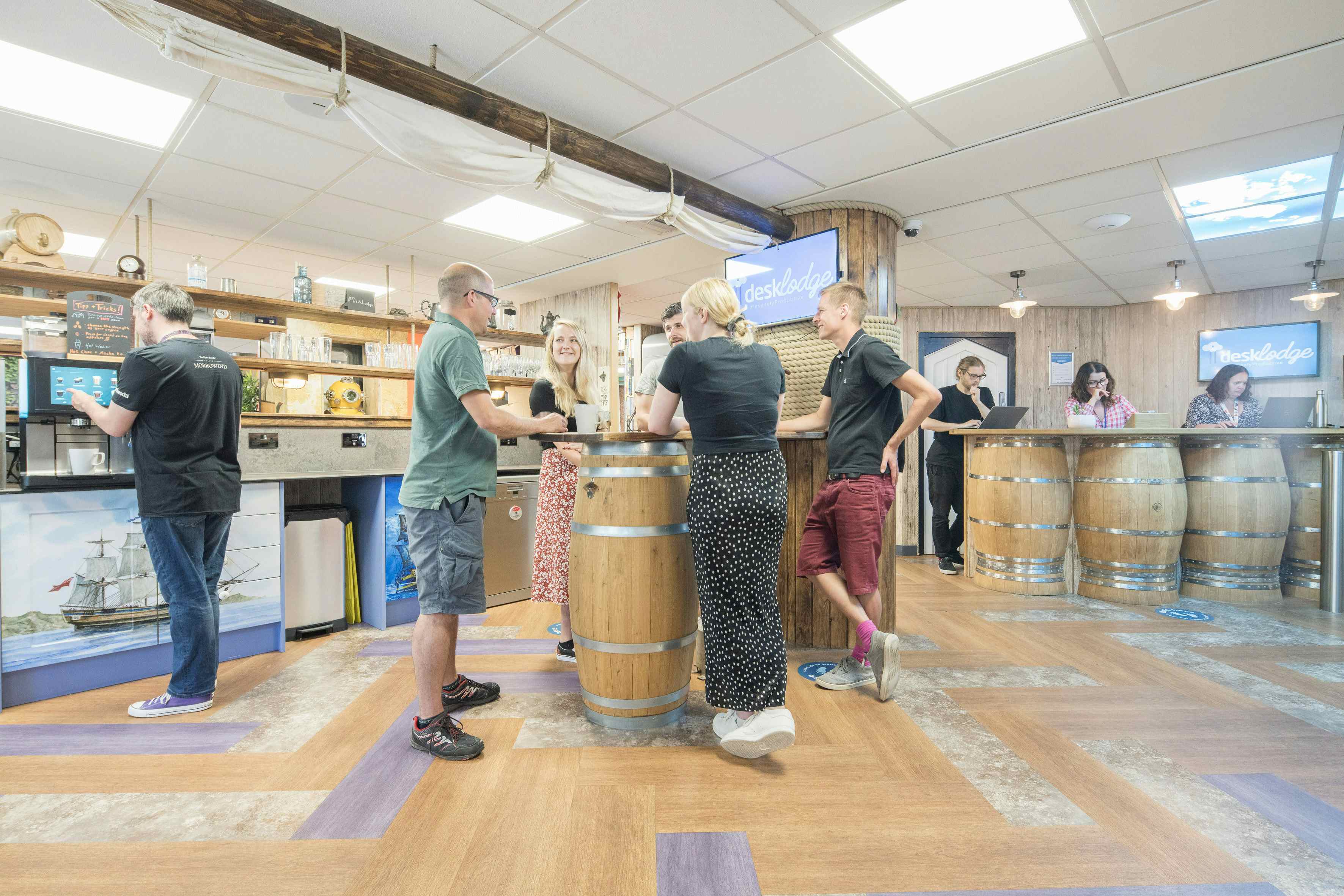 The Kingsman Meeting Room at DeskLodge House (6 people) 2